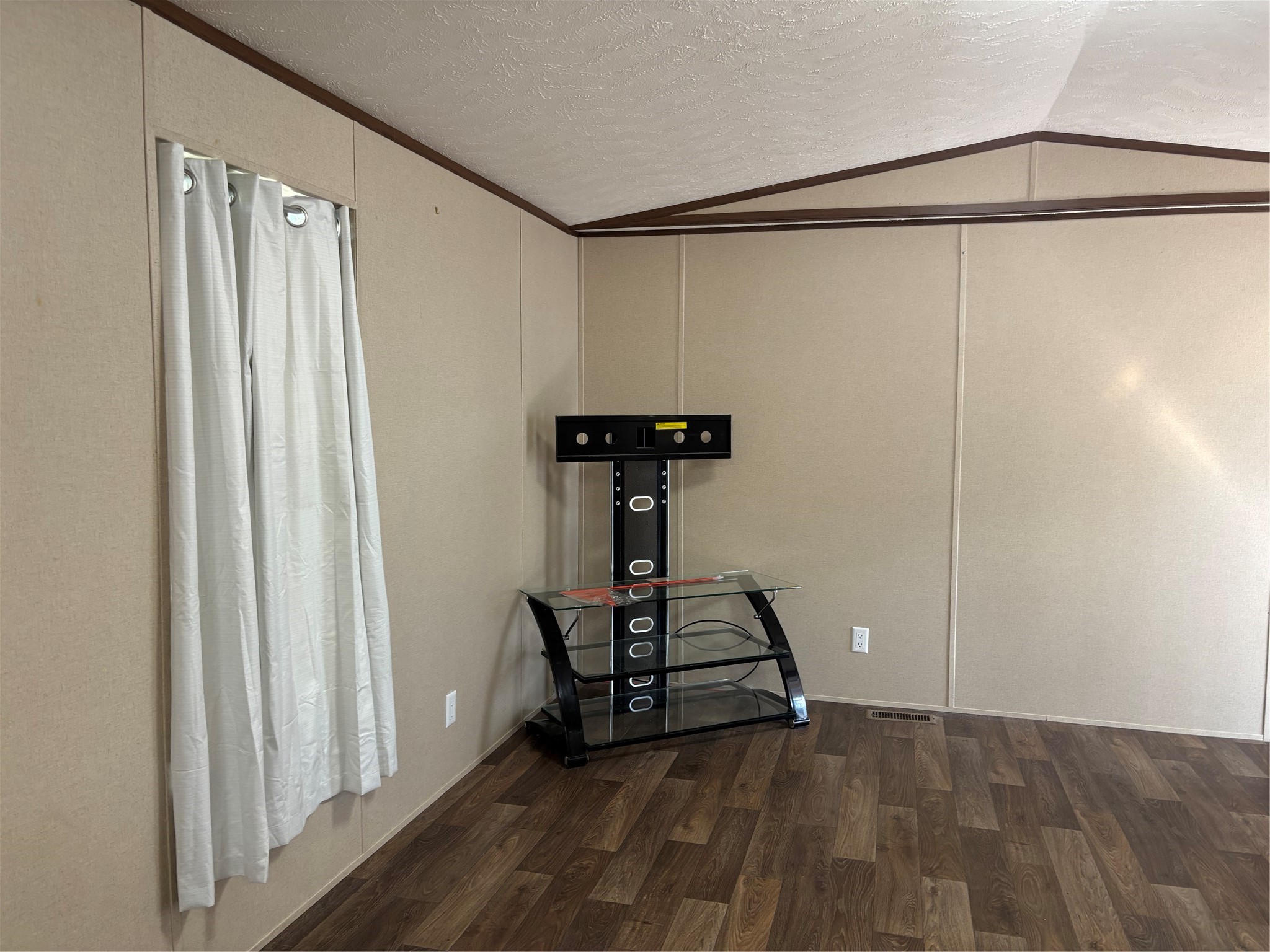 1311 Big Hawg Drive Property Photo 8
