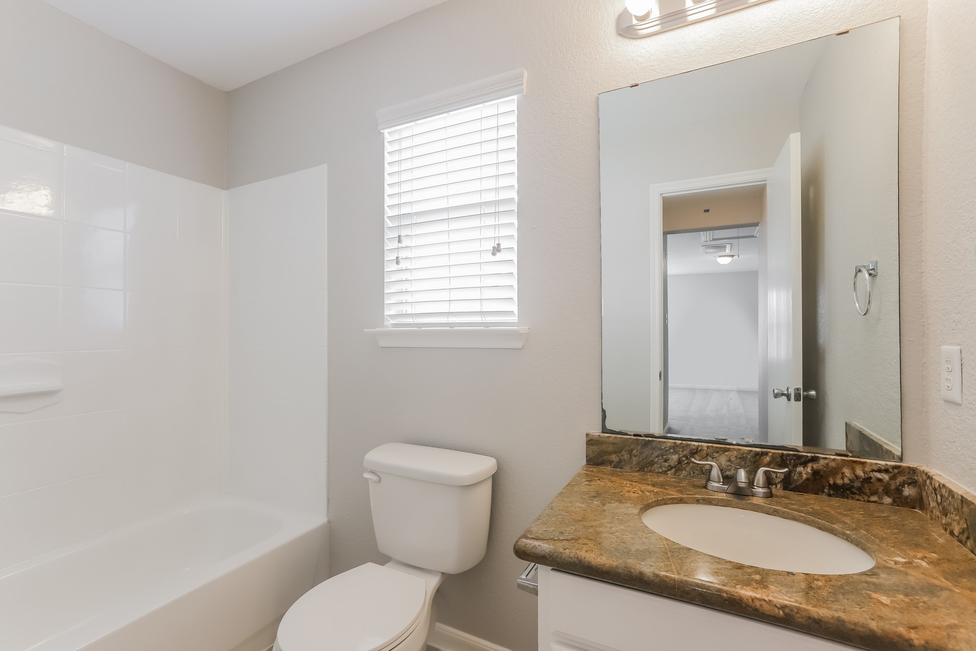 6626 Winter Mountain Lane Property Photo 15