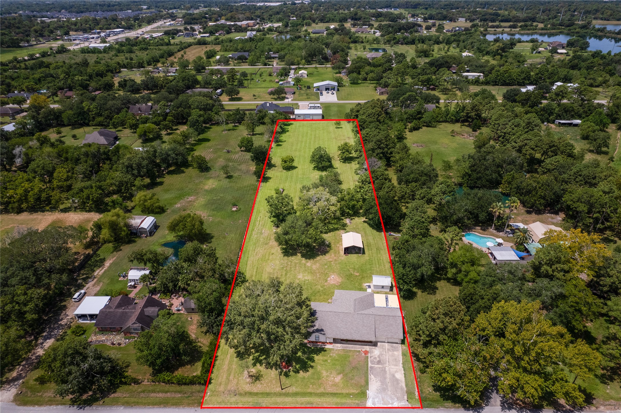 3304 Bruce Hall Road Property Photo 2