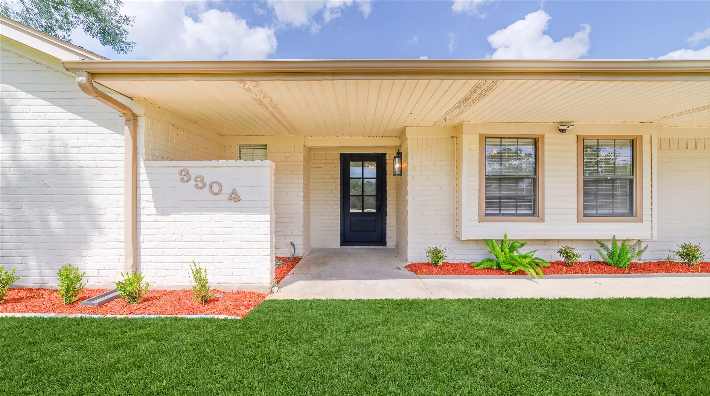 3304 Bruce Hall Road Property Photo 4
