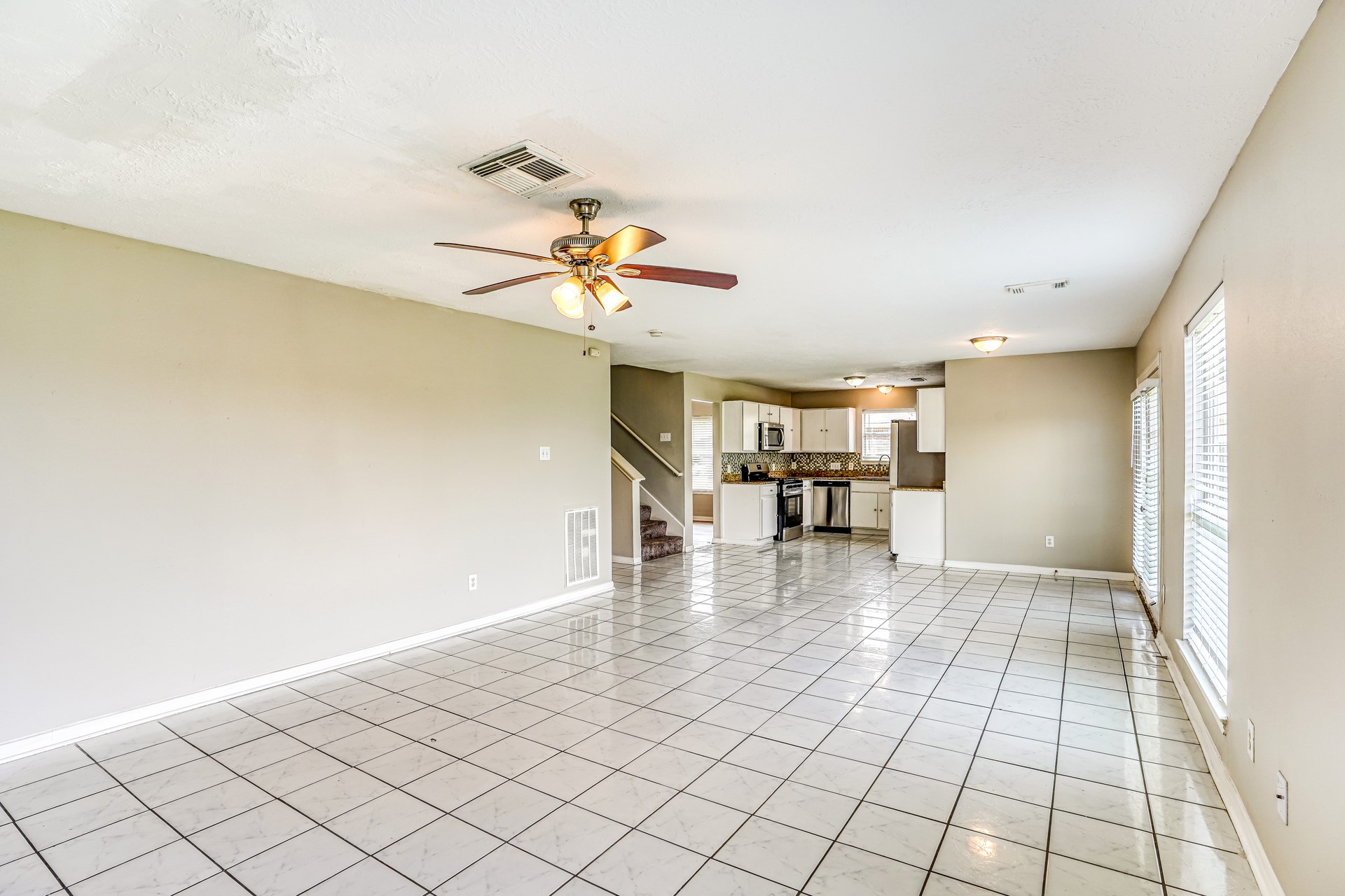 518 Foxglove Drive Property Photo 4