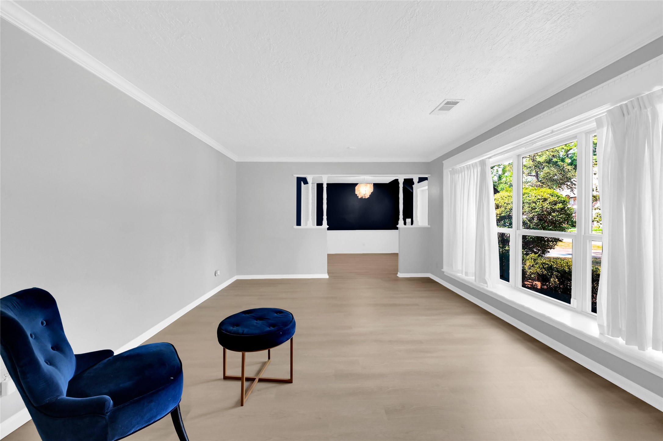 10807 Glenway Drive Property Photo 4