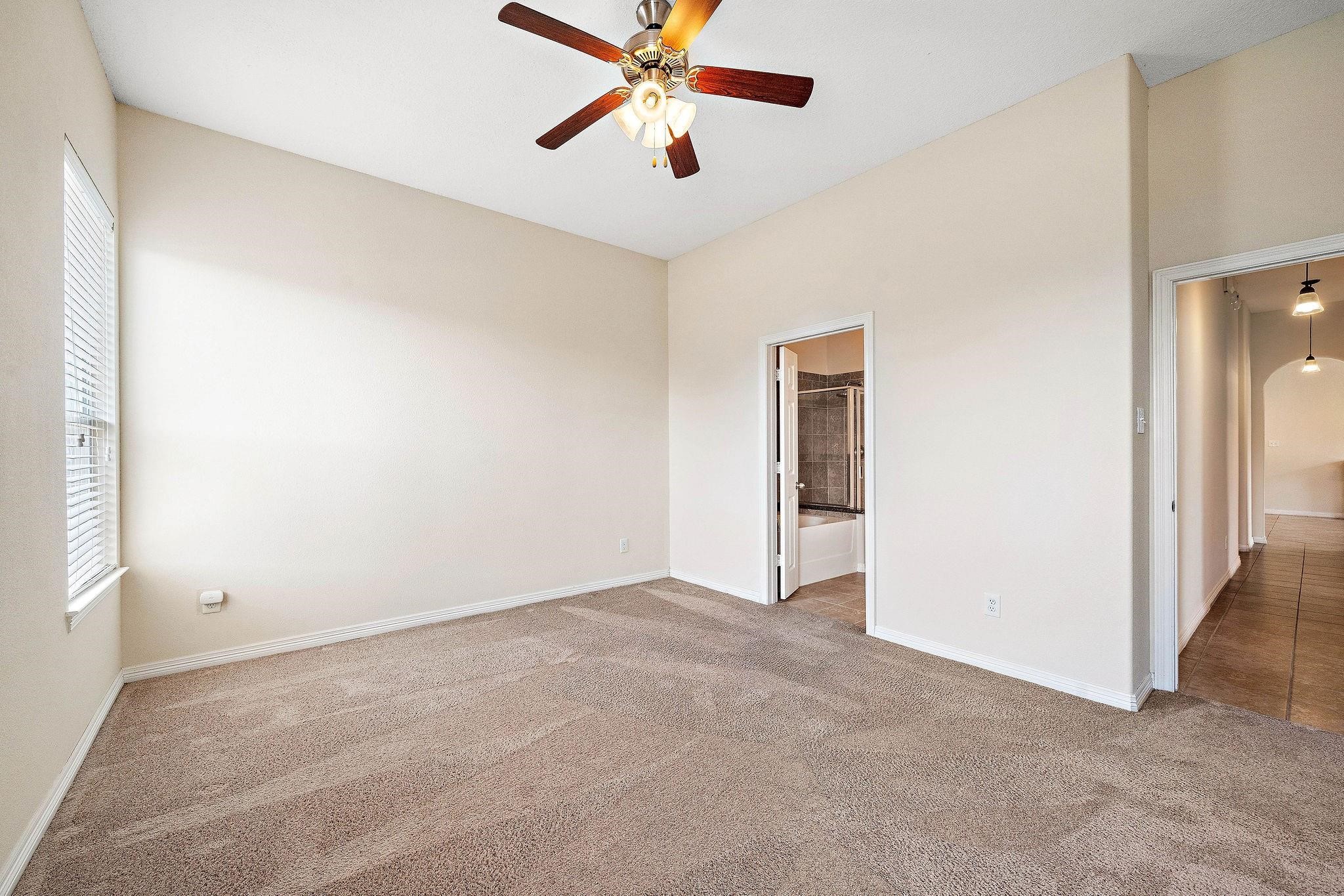 912 Sweet Pine Drive Property Photo 10