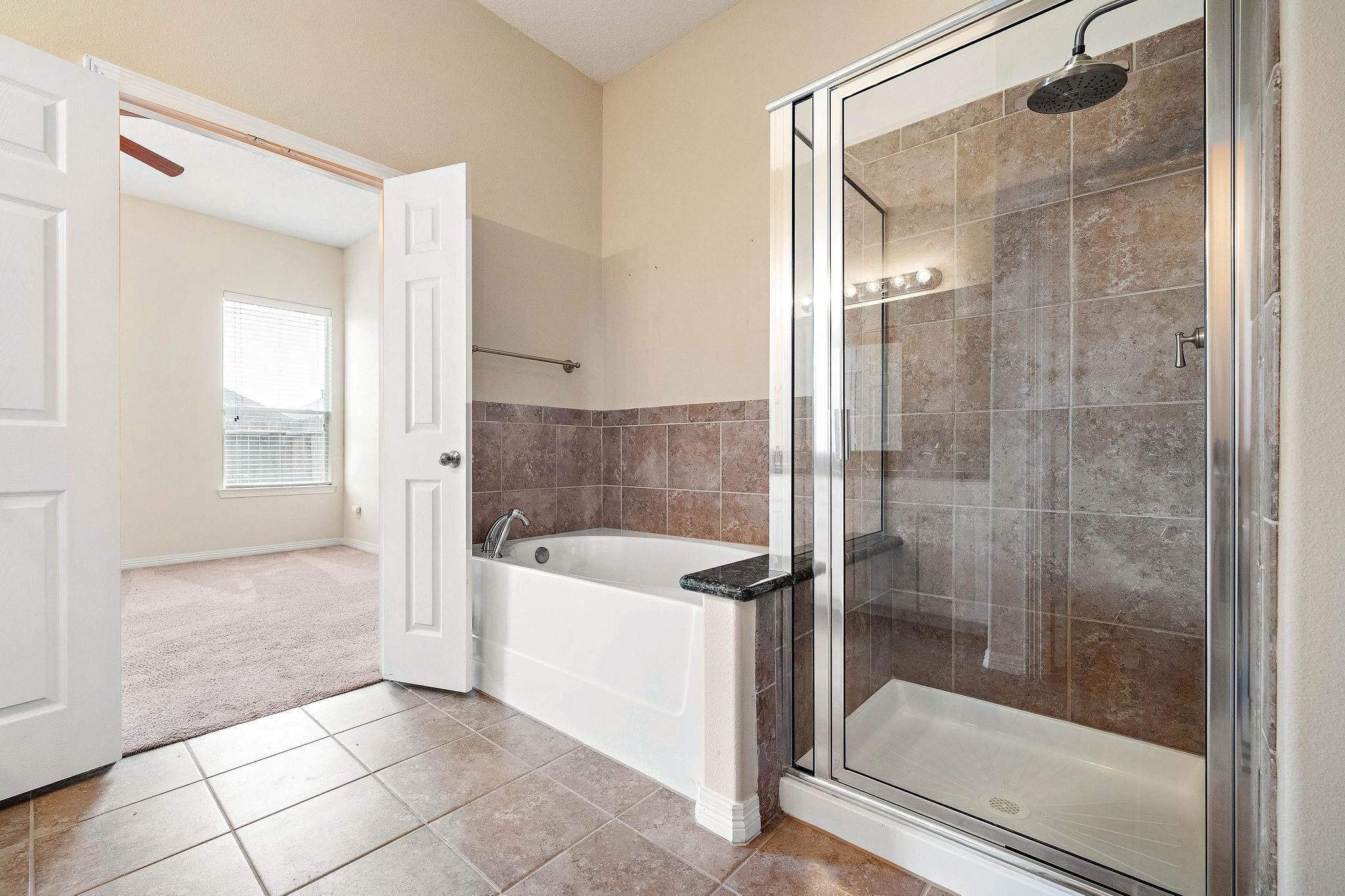 912 Sweet Pine Drive Property Photo 12