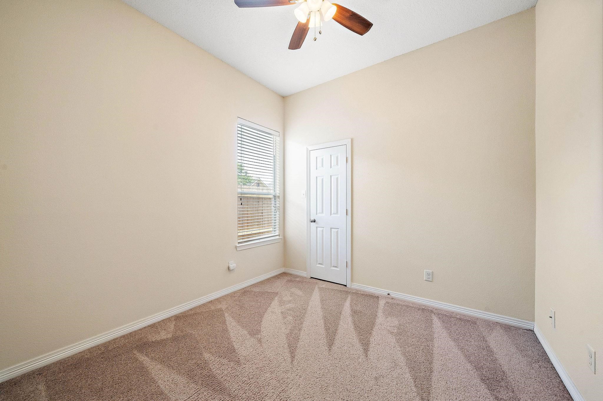 912 Sweet Pine Drive Property Photo 14