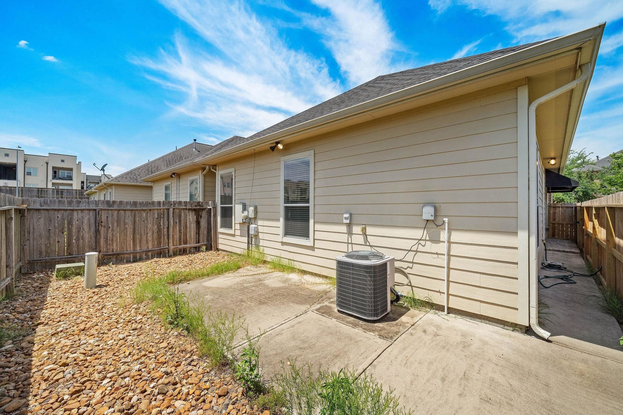 912 Sweet Pine Drive Property Photo 18