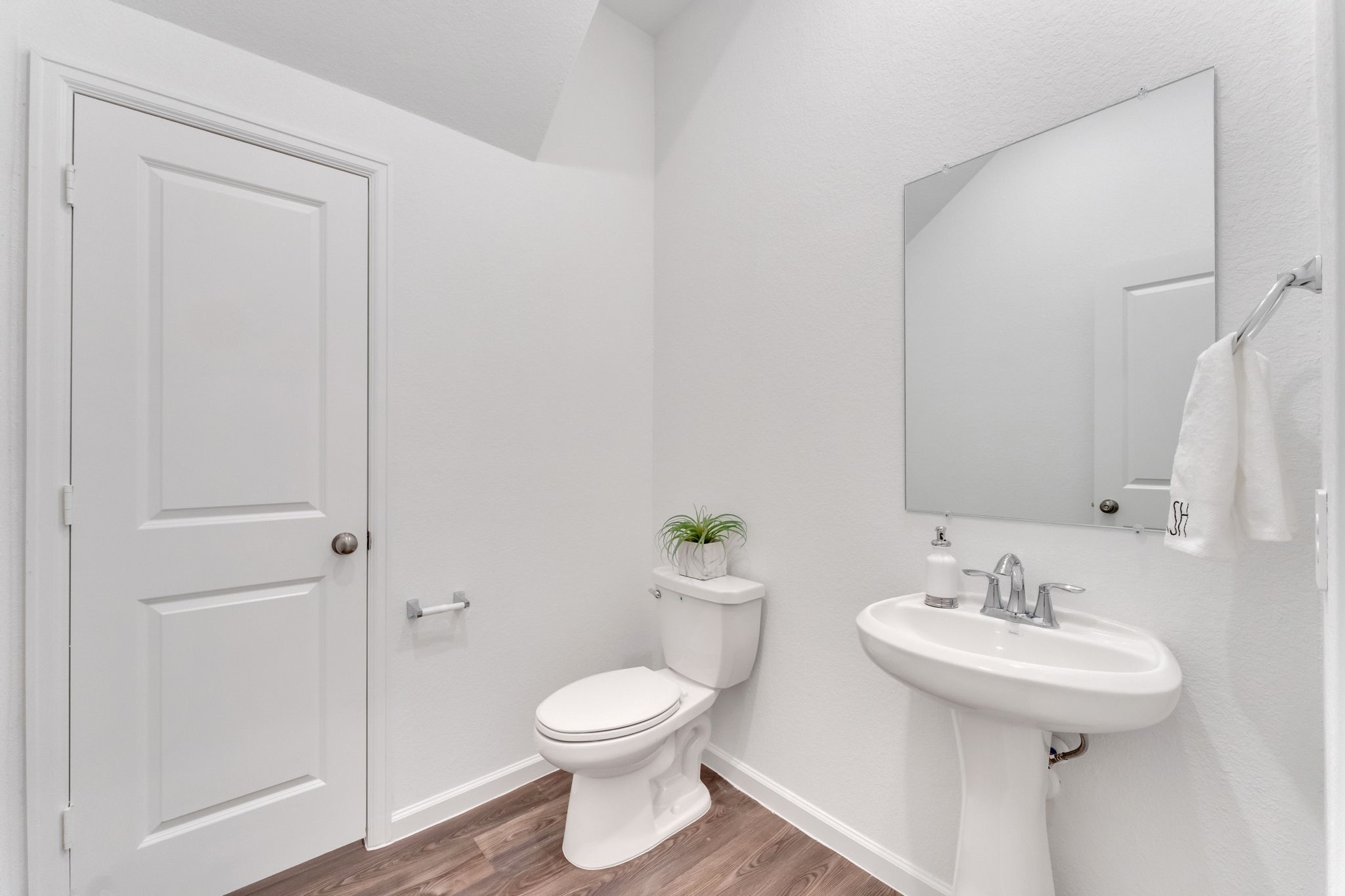 661 Royal Arch Drive Property Photo 9