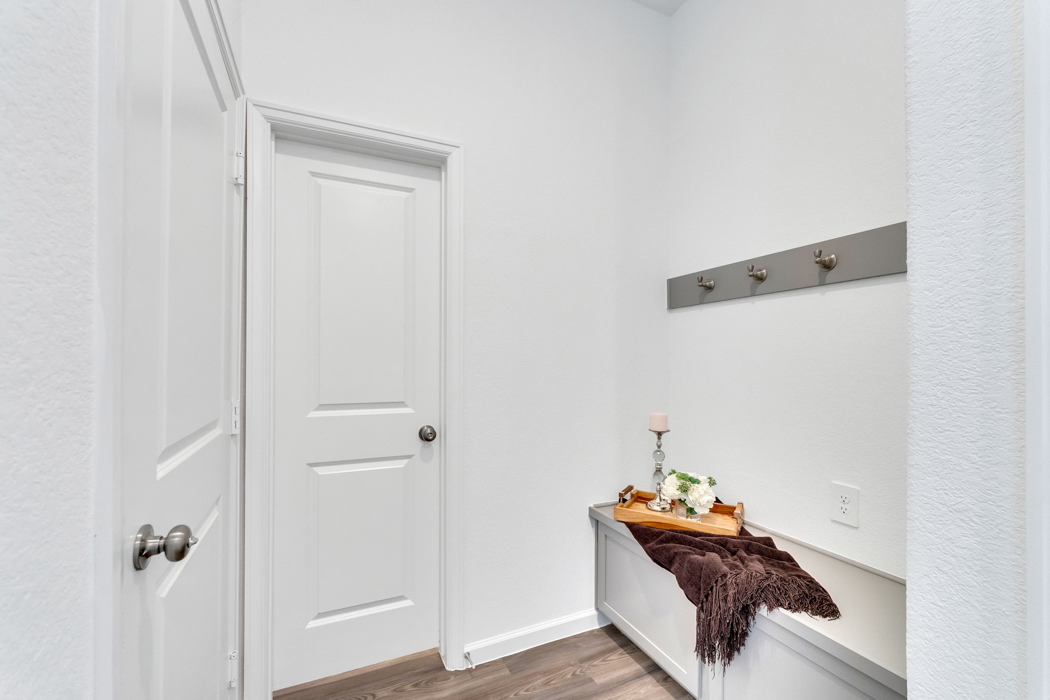 661 Royal Arch Drive Property Photo 11