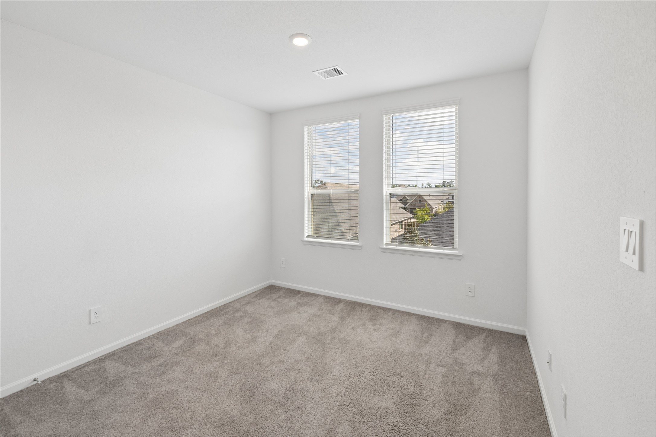 661 Royal Arch Drive Property Photo 24