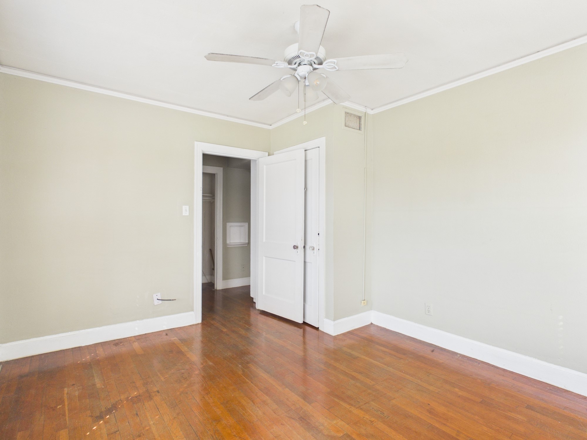 1920 Richmond Avenue 4 Property Photo 10