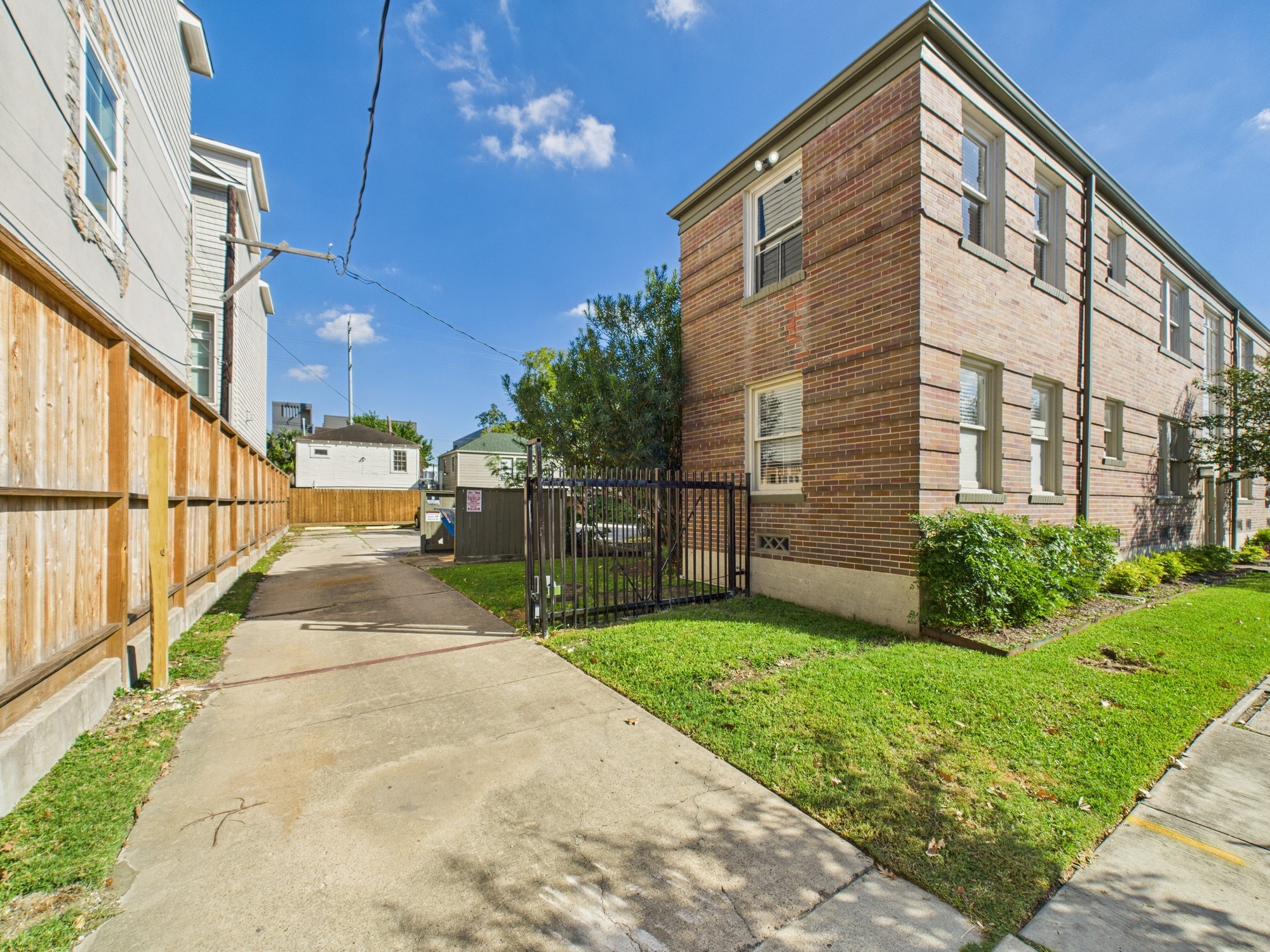 1920 Richmond Avenue 4 Property Photo 19