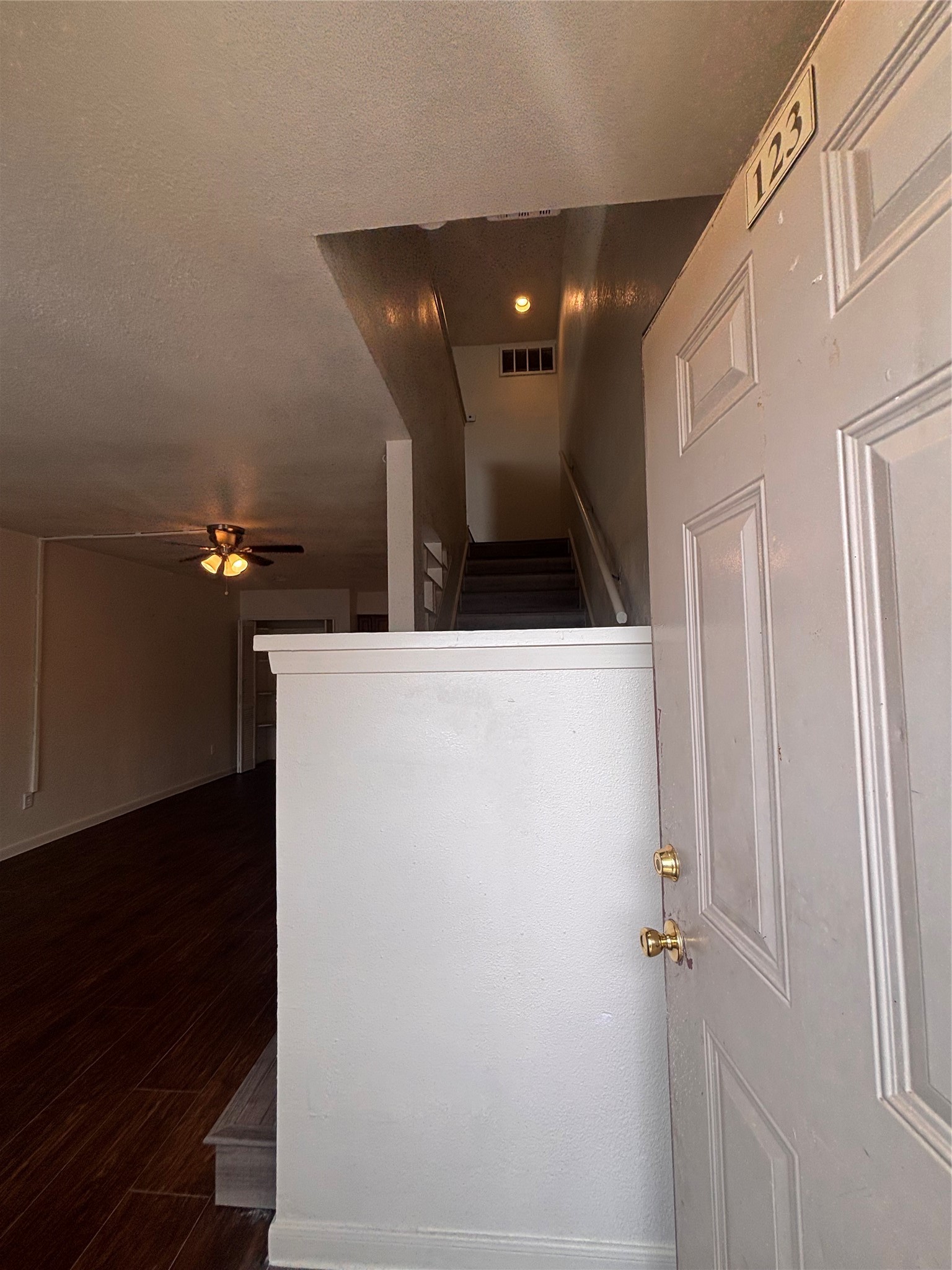 2110 Wilcrest Drive 123 Property Photo 4