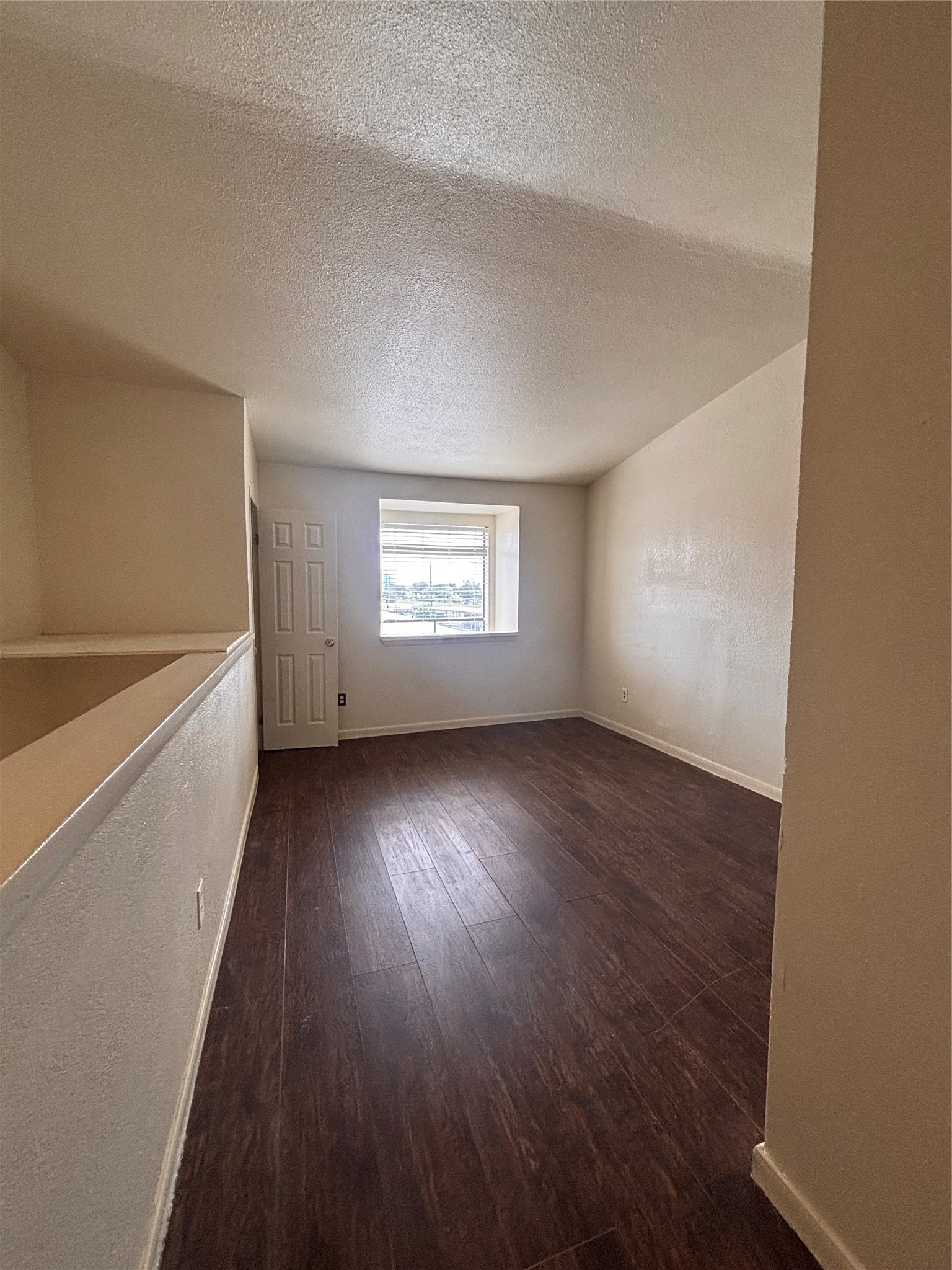 2110 Wilcrest Drive 123 Property Photo 17