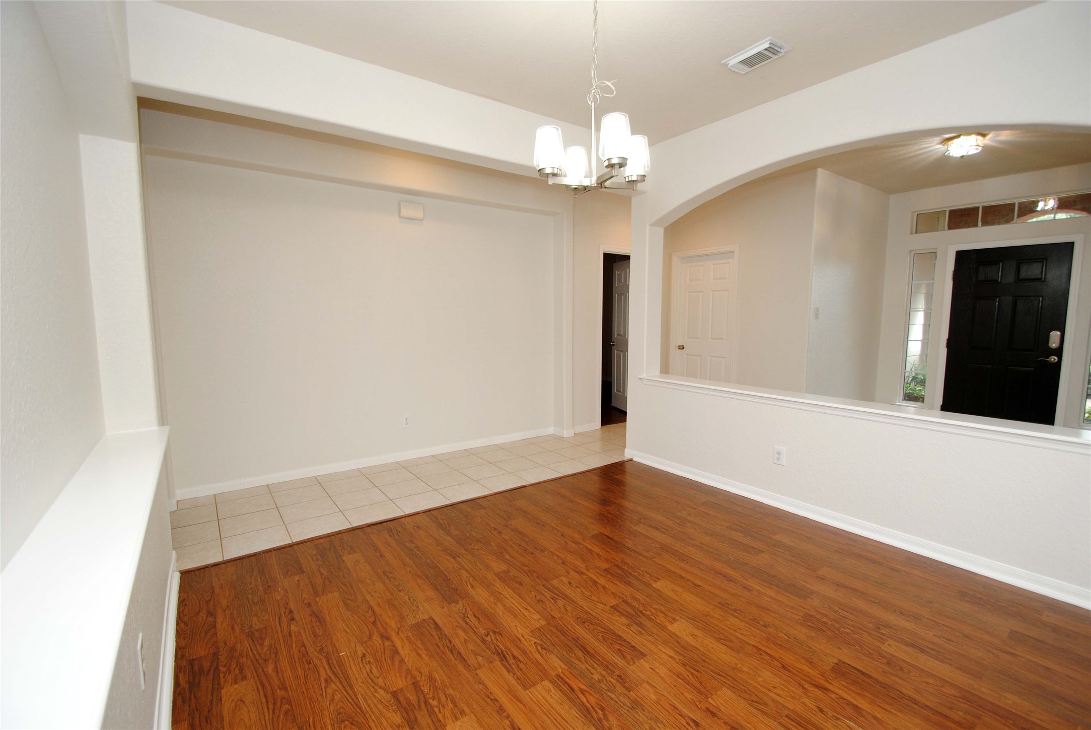10519 Village Lake Drive Property Photo 10
