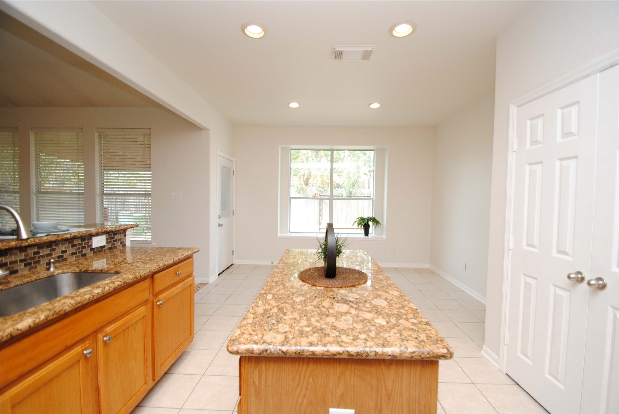 10519 Village Lake Drive Property Photo 18