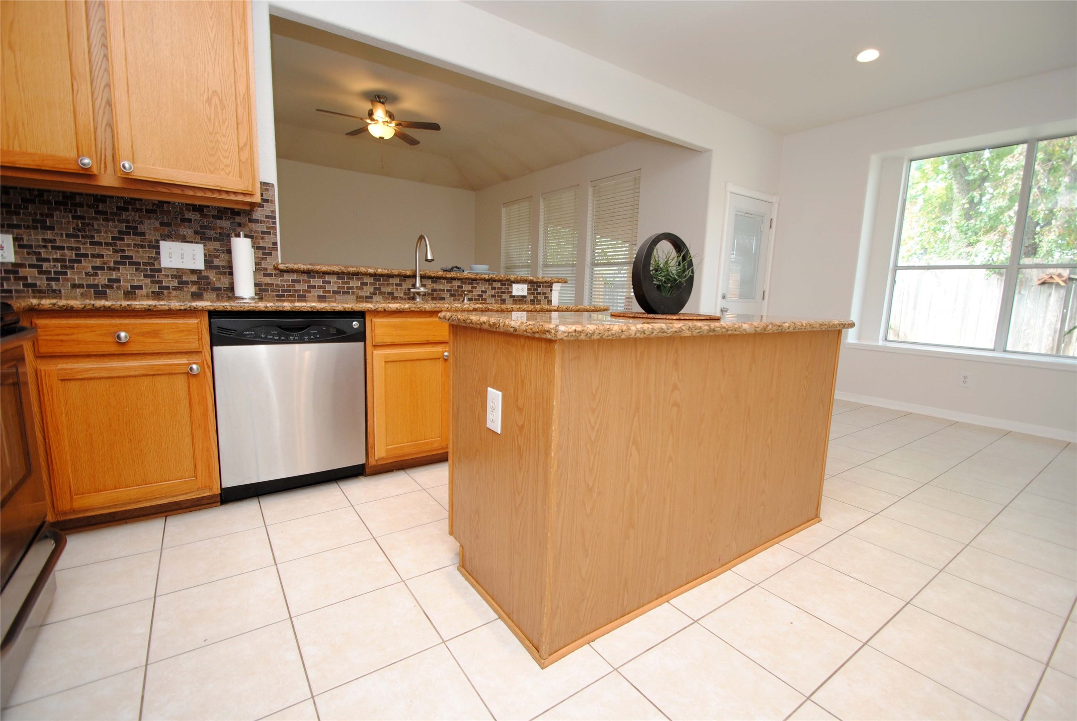 10519 Village Lake Drive Property Photo 20