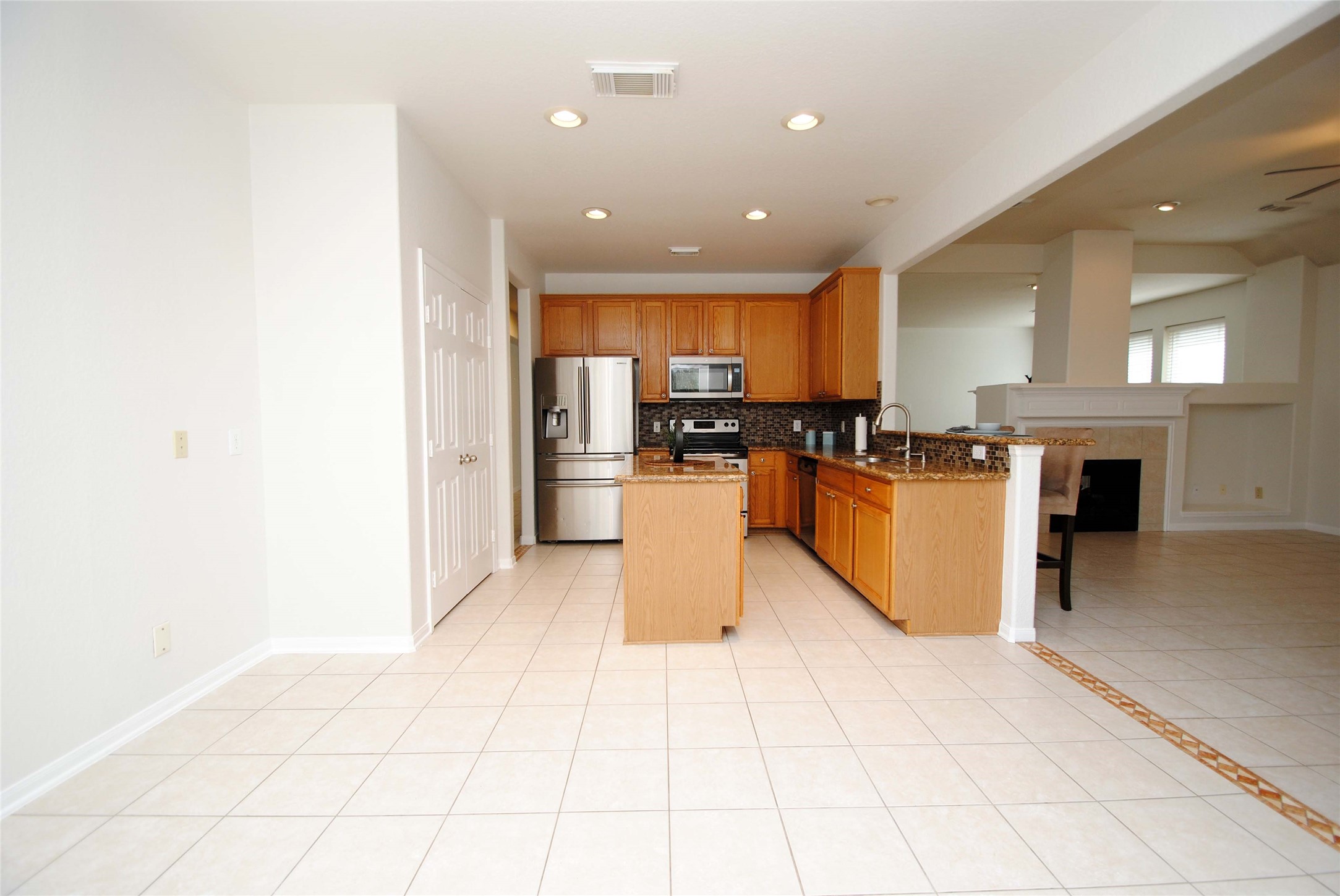 10519 Village Lake Drive Property Photo 22