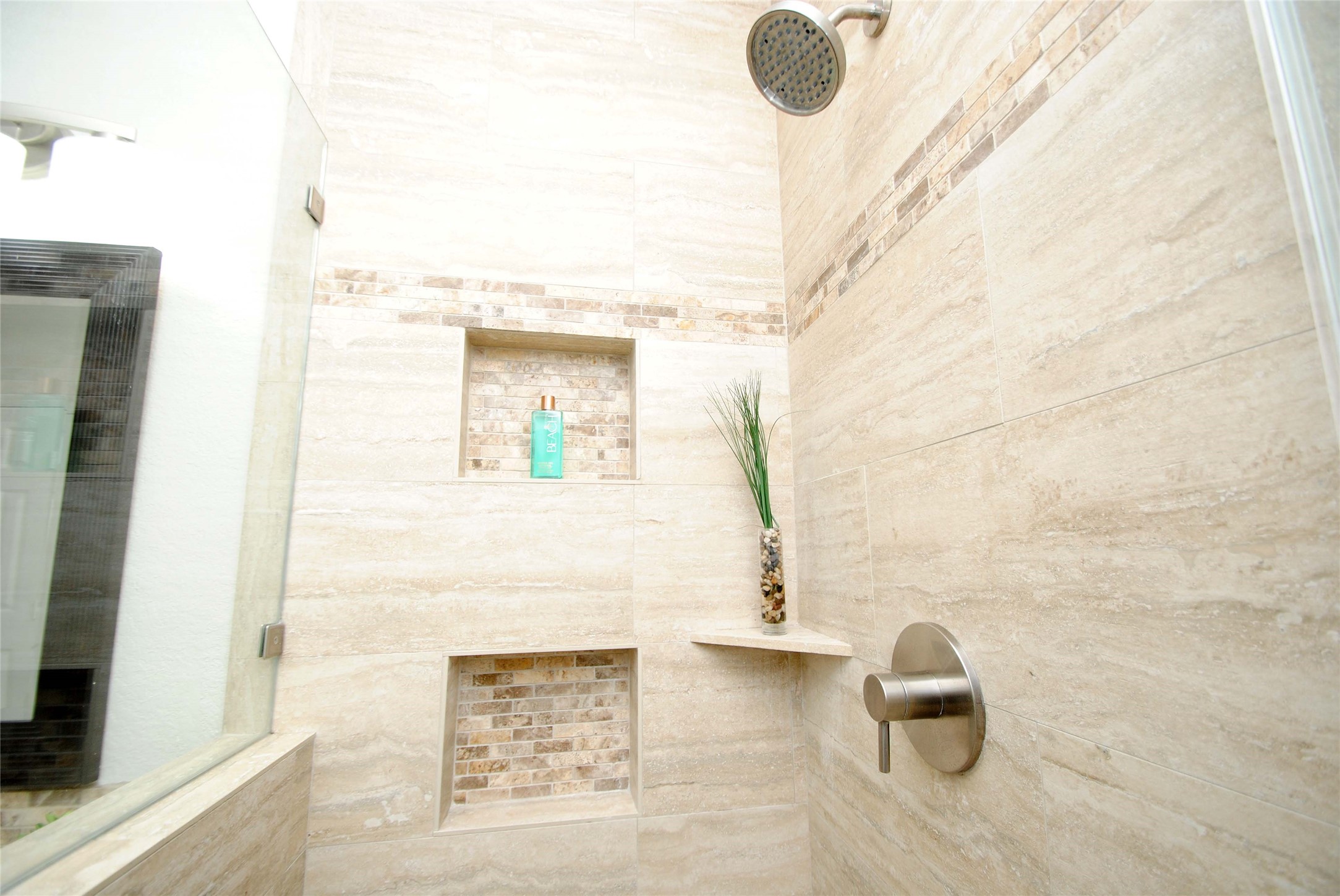 10519 Village Lake Drive Property Photo 27