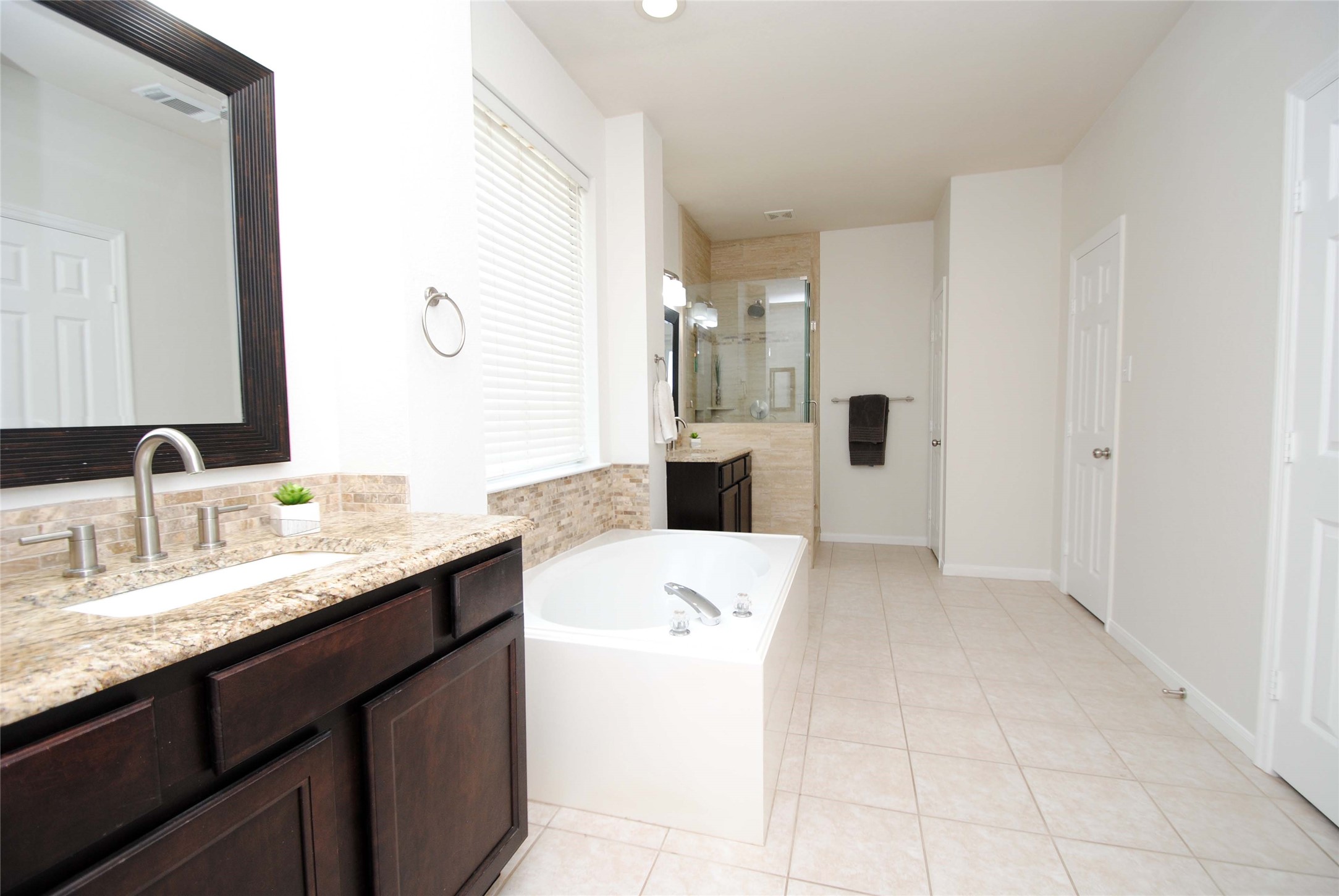 10519 Village Lake Drive Property Photo 30