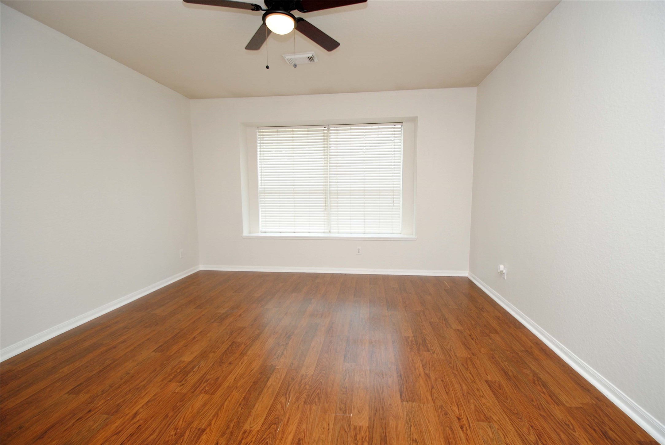10519 Village Lake Drive Property Photo 31