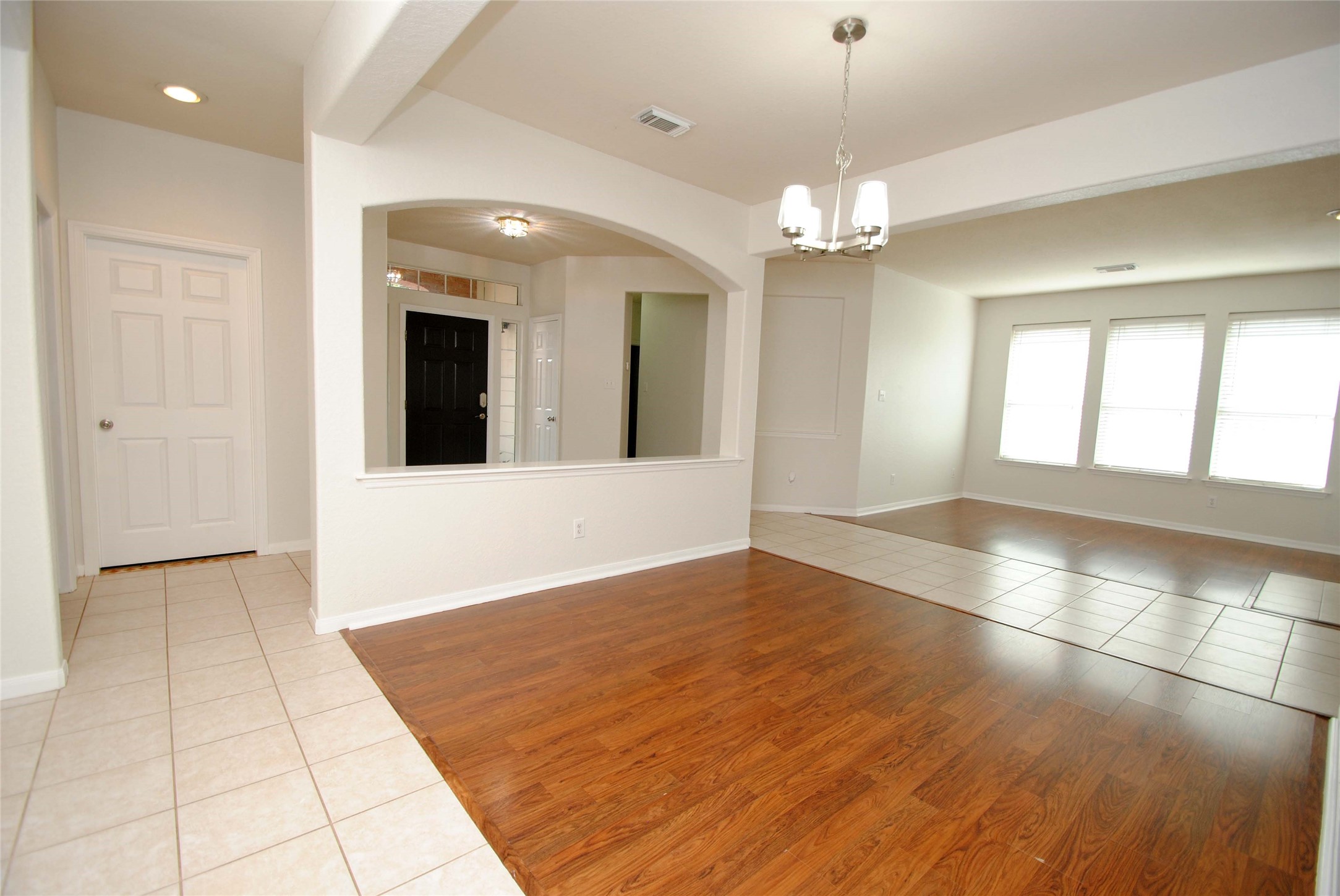 10519 Village Lake Drive Property Photo 32