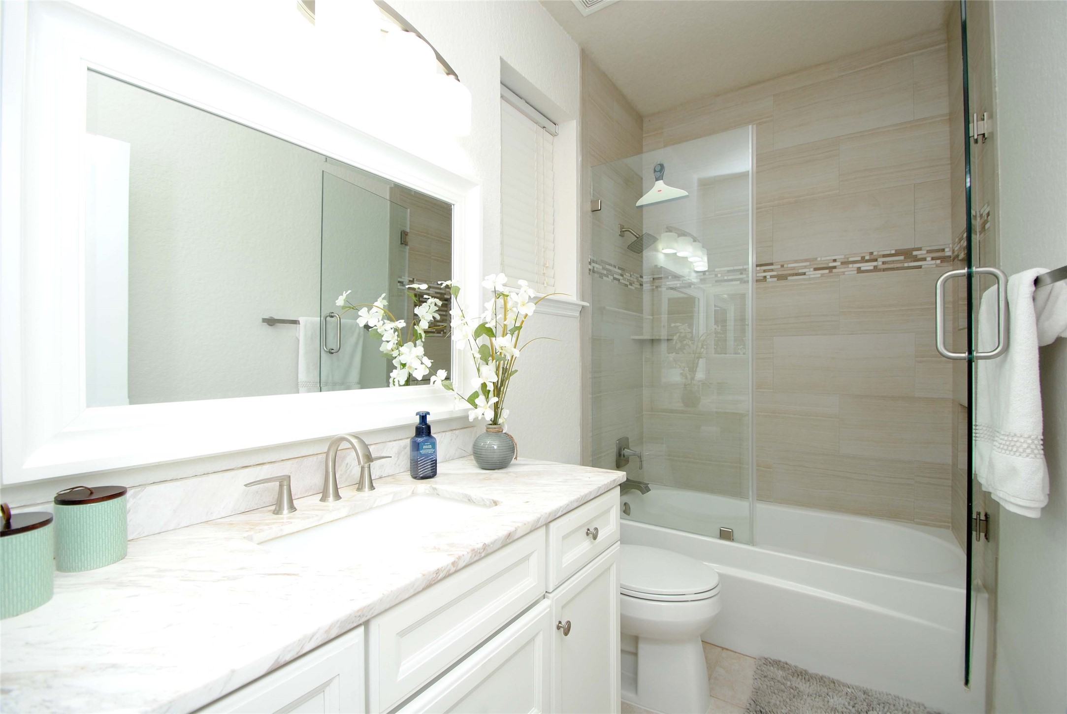10519 Village Lake Drive Property Photo 36