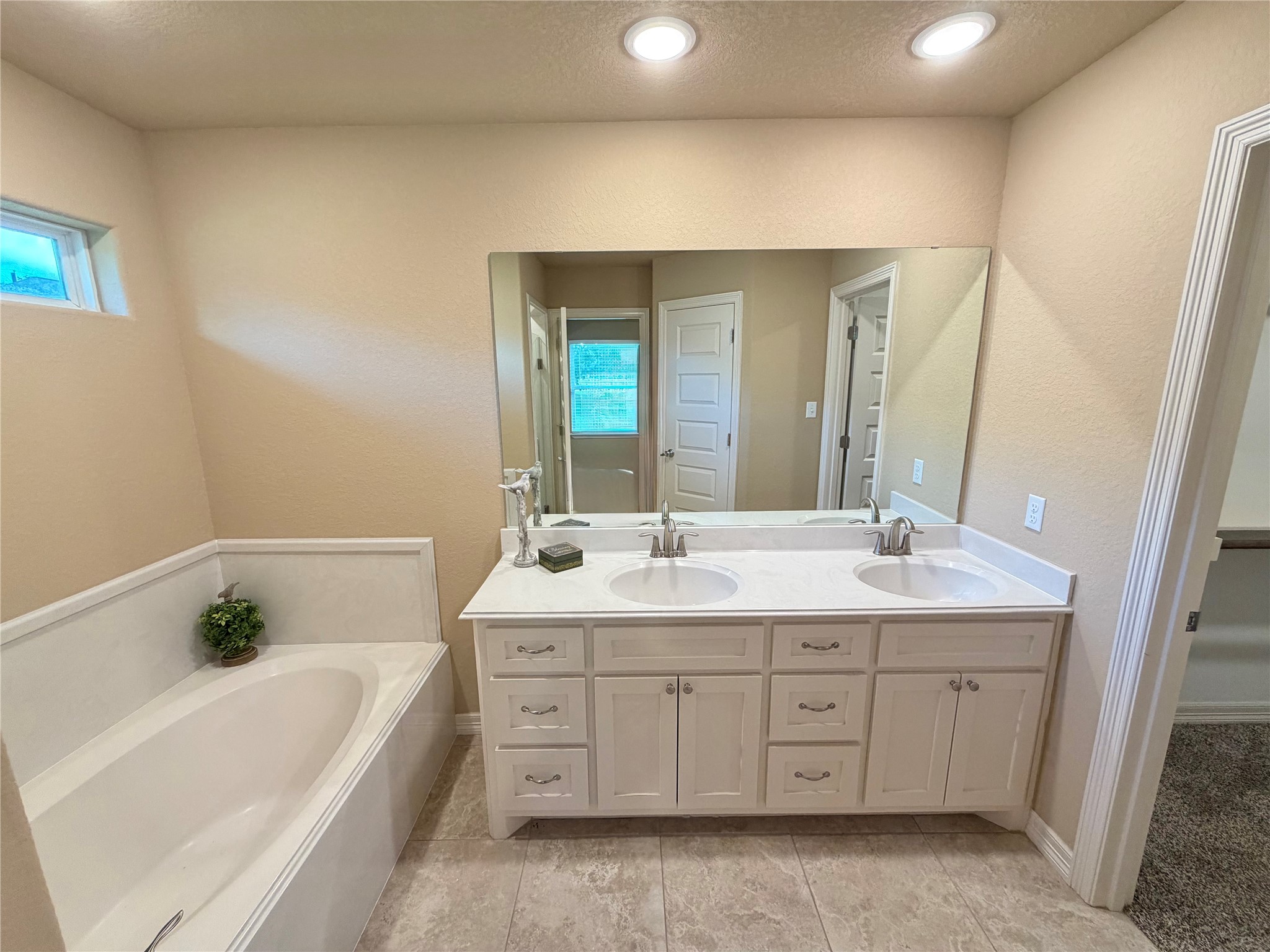 62 Nelson Court Property Photo 20