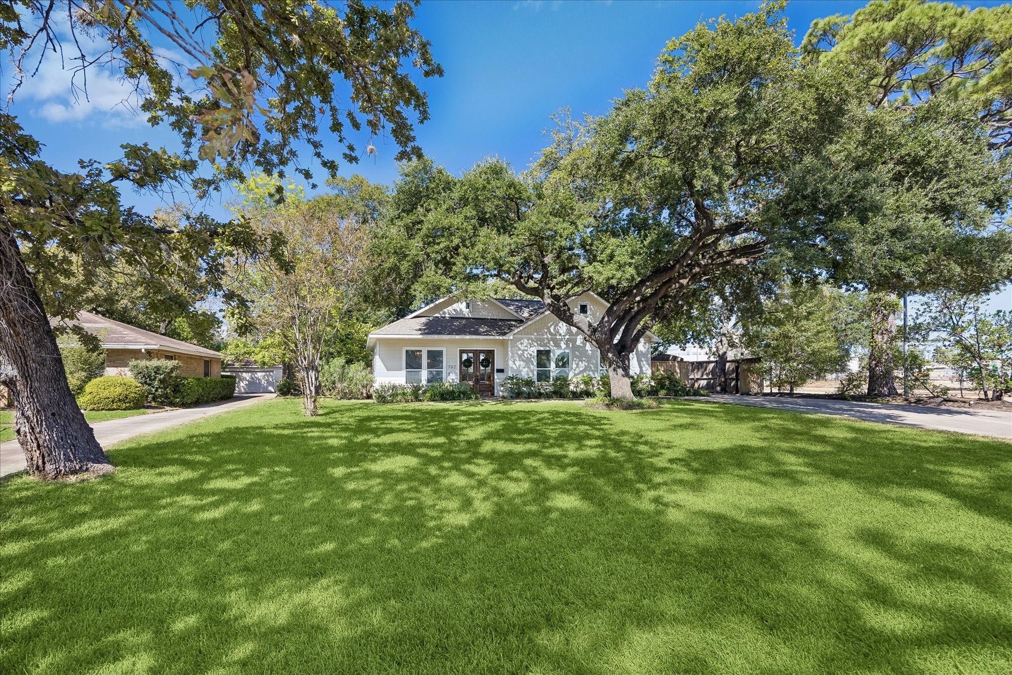 702 W 41st Street, Houston Tx 77018 Property Photo 3