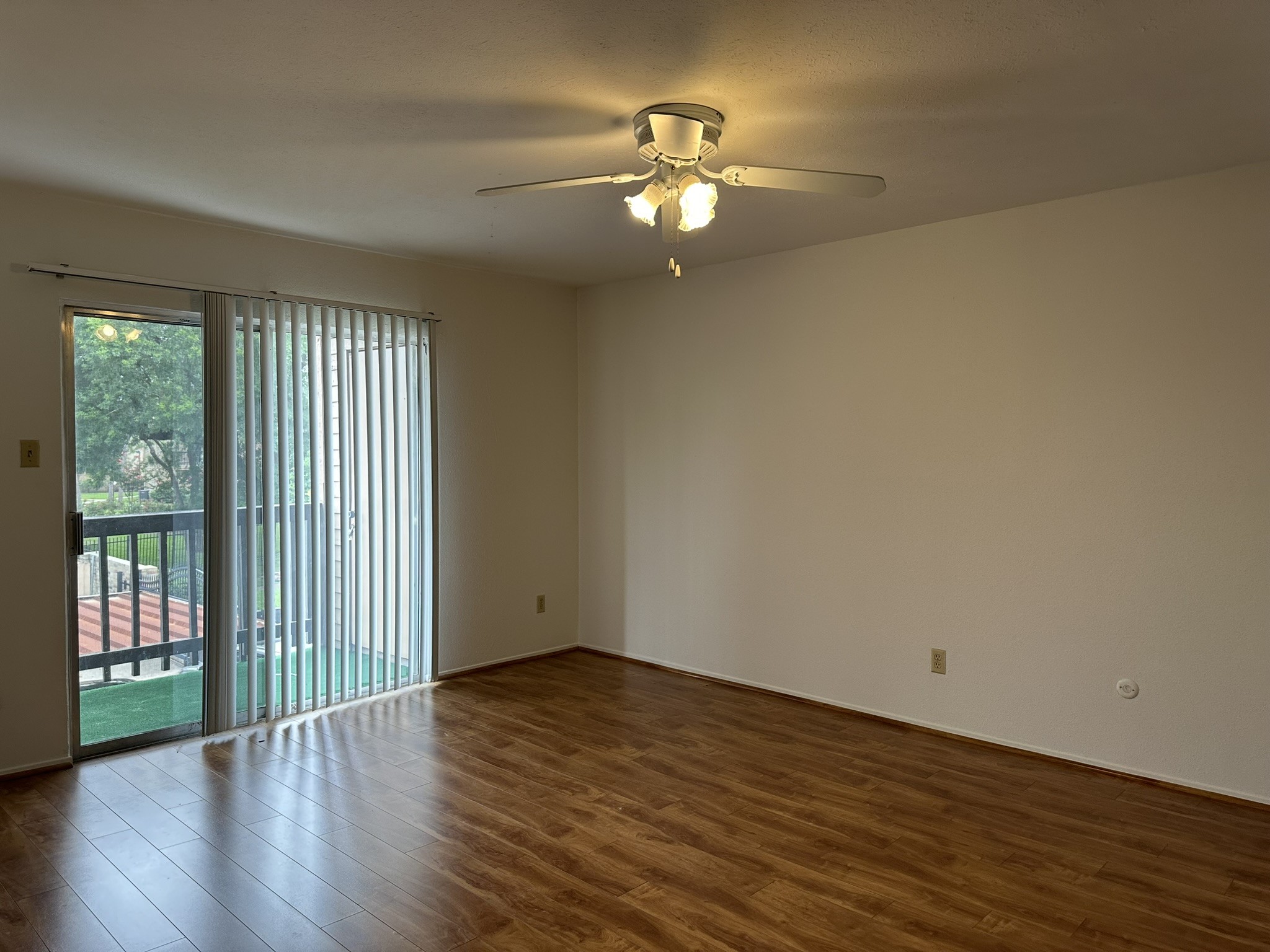 10555 Turtlewood Court 613 Property Photo 14