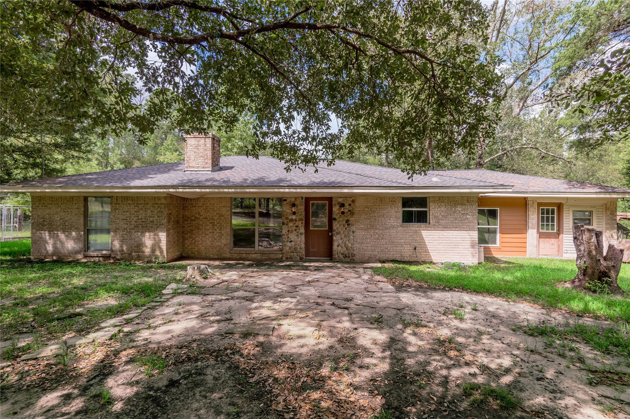347 Shelby Property Photo 3