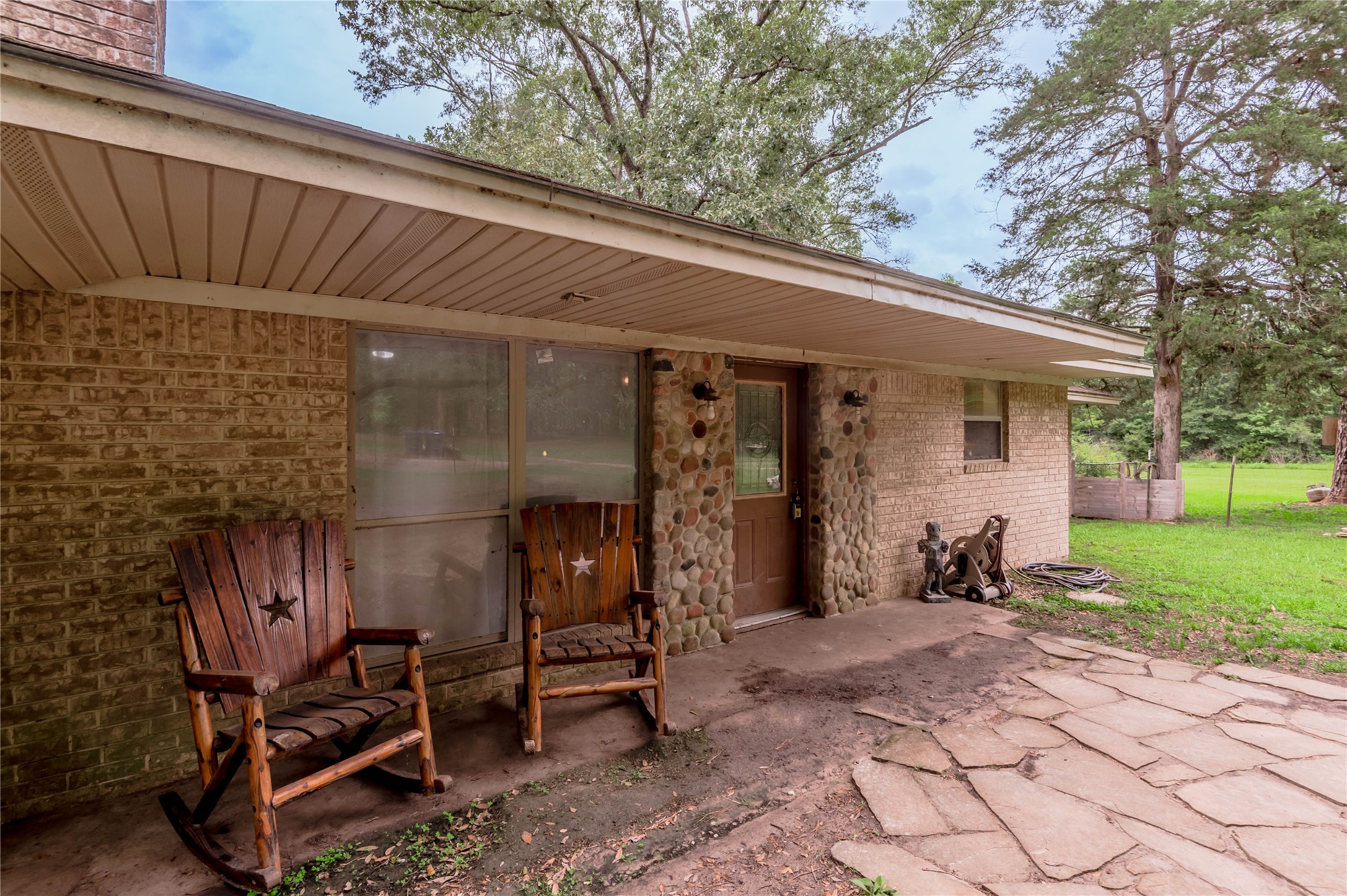 347 Shelby Property Photo 5