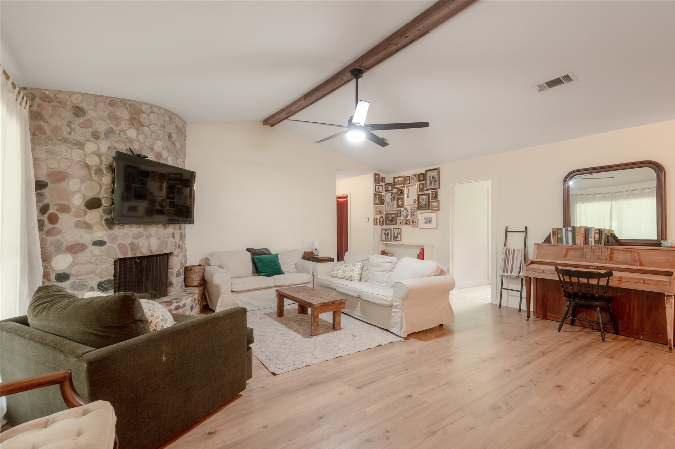 347 Shelby Property Photo 6