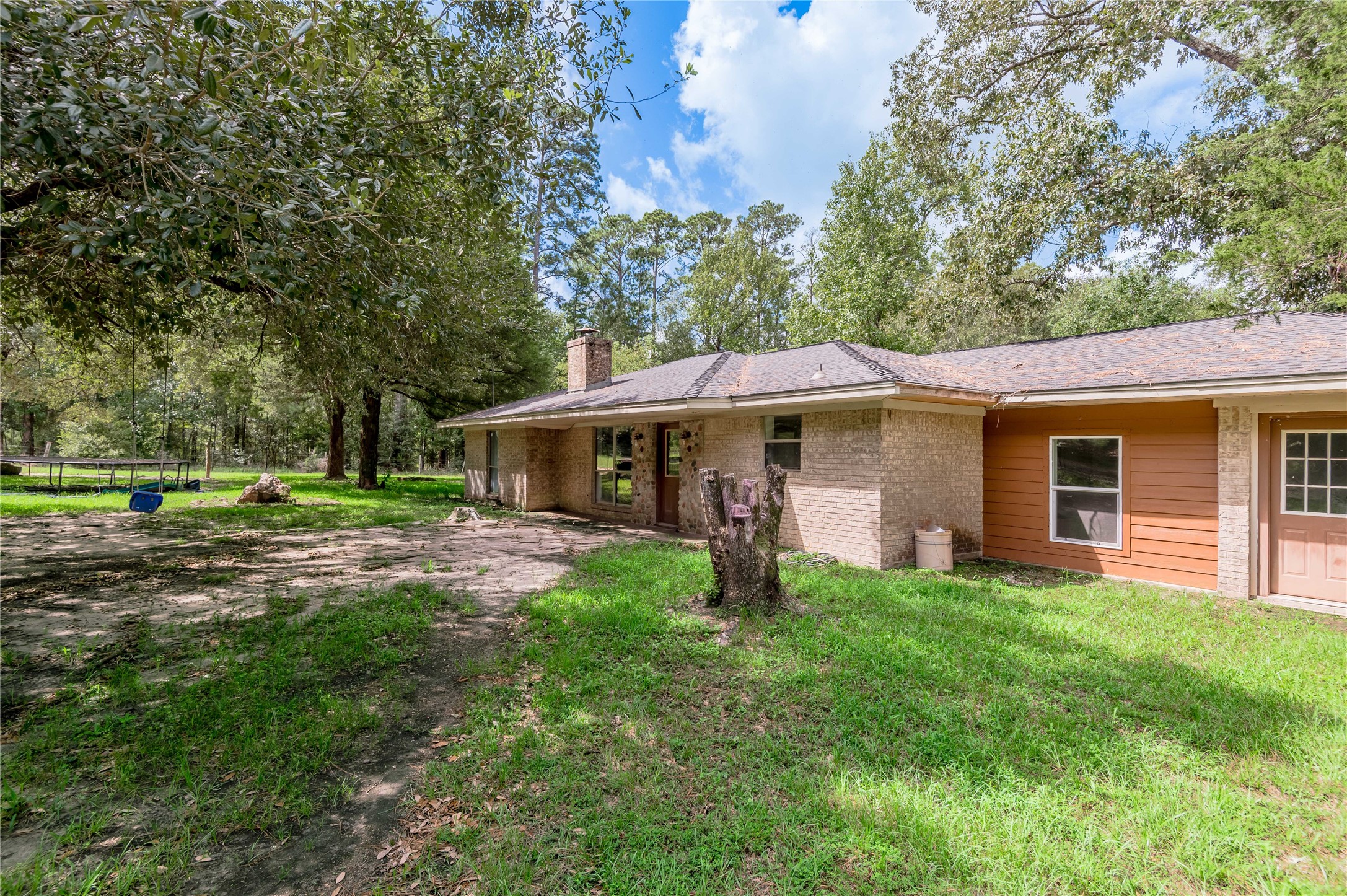347 Shelby Property Photo 7