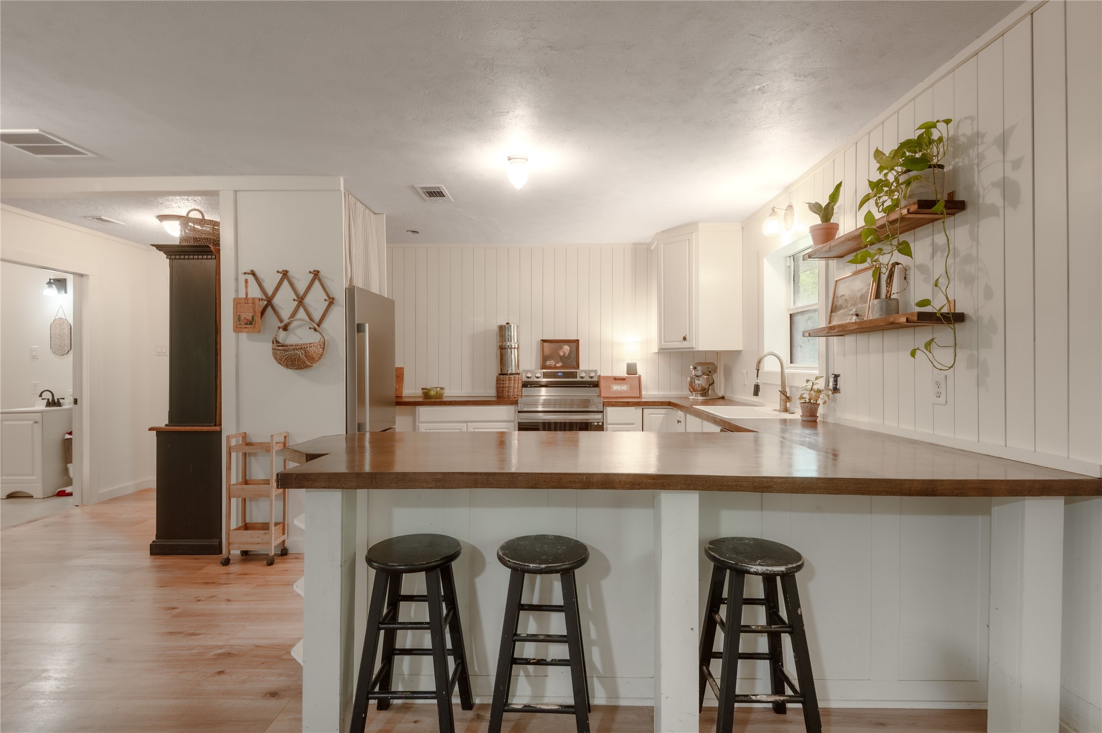 347 Shelby Property Photo 10