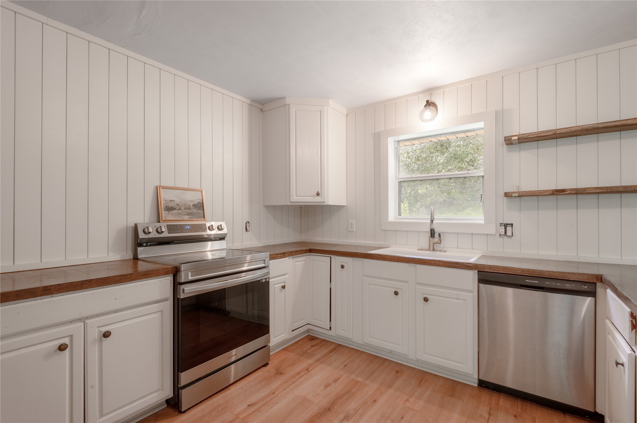 347 Shelby Property Photo 15