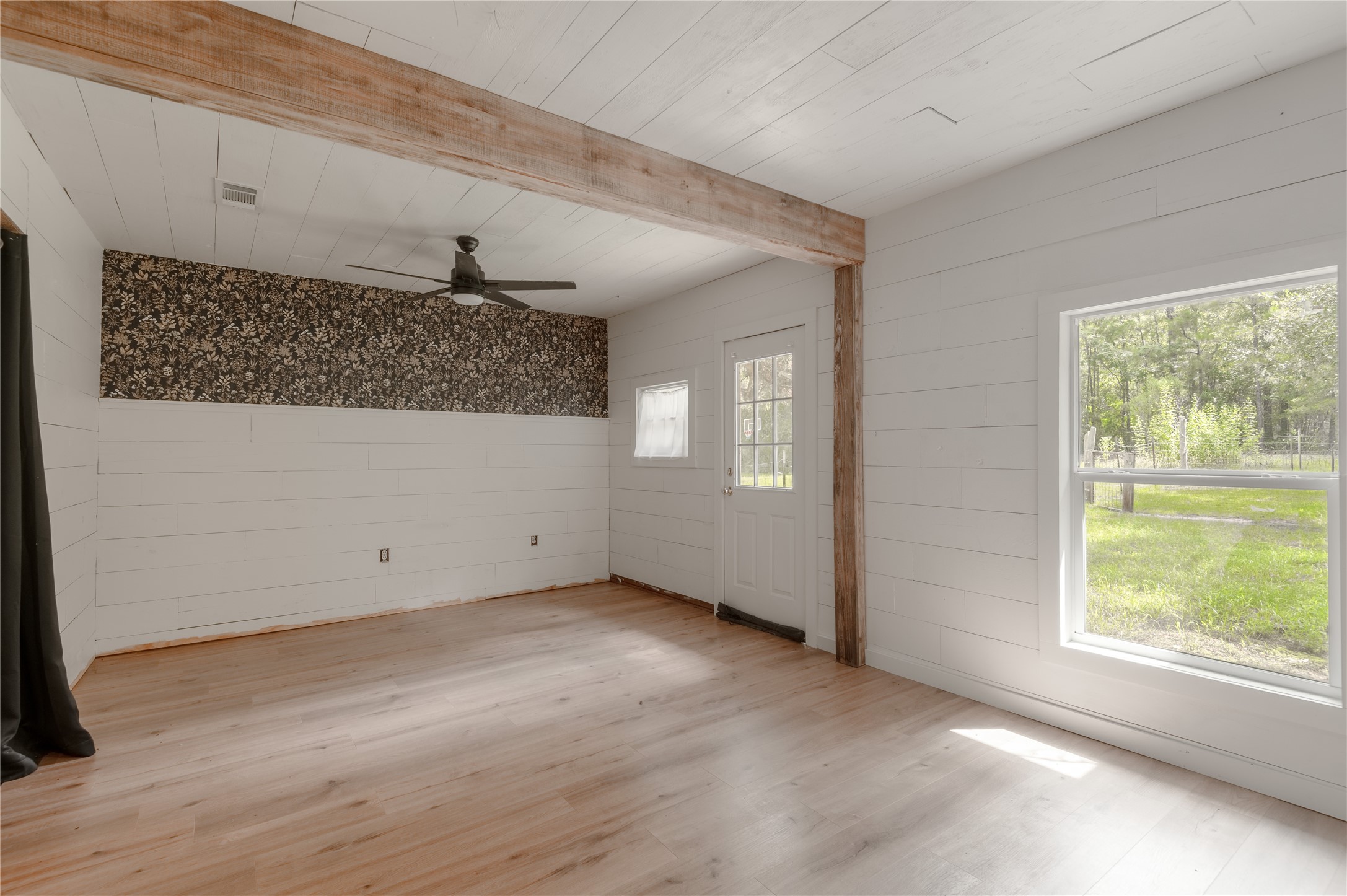 347 Shelby Property Photo 32