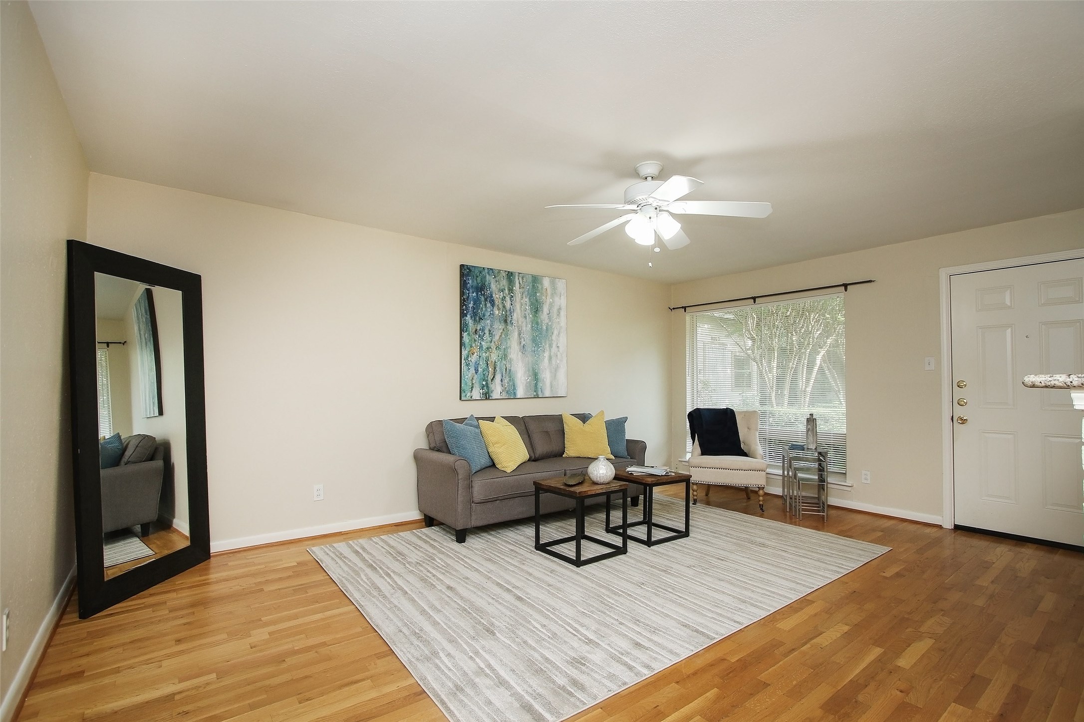 2212 Morse 4 Property Photo 3