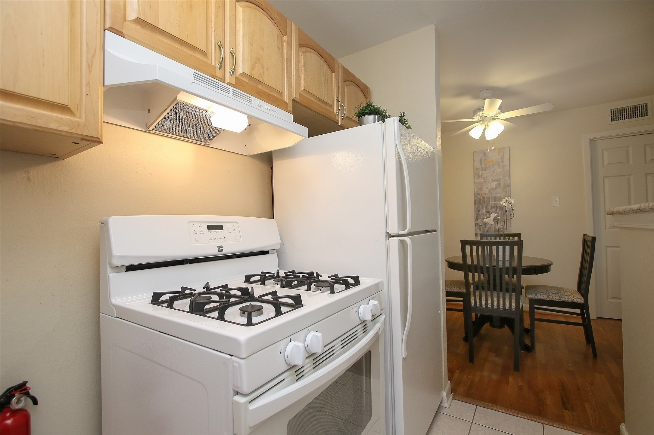 2212 Morse 4 Property Photo 9