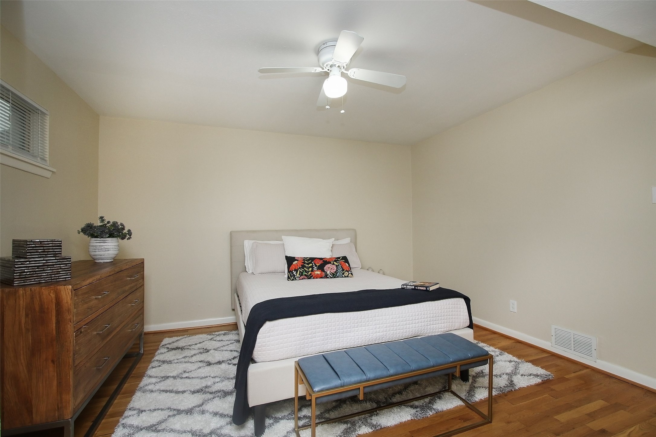 2212 Morse 4 Property Photo 13