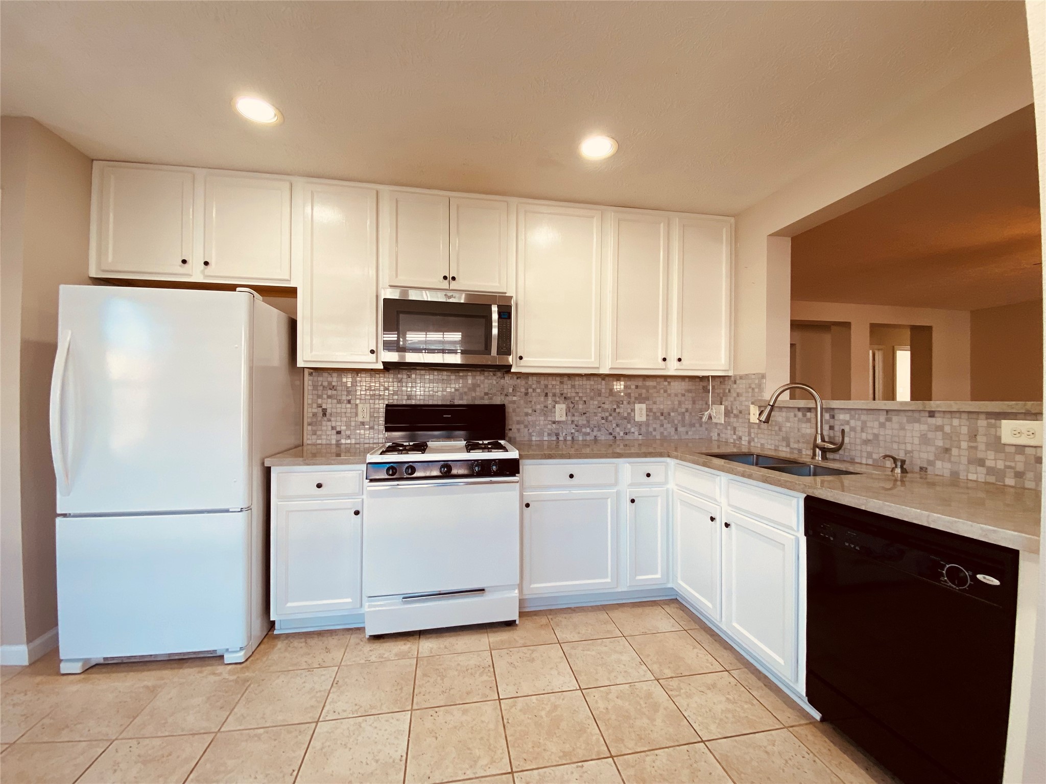 29206 Legends Valley Drive Property Photo 8