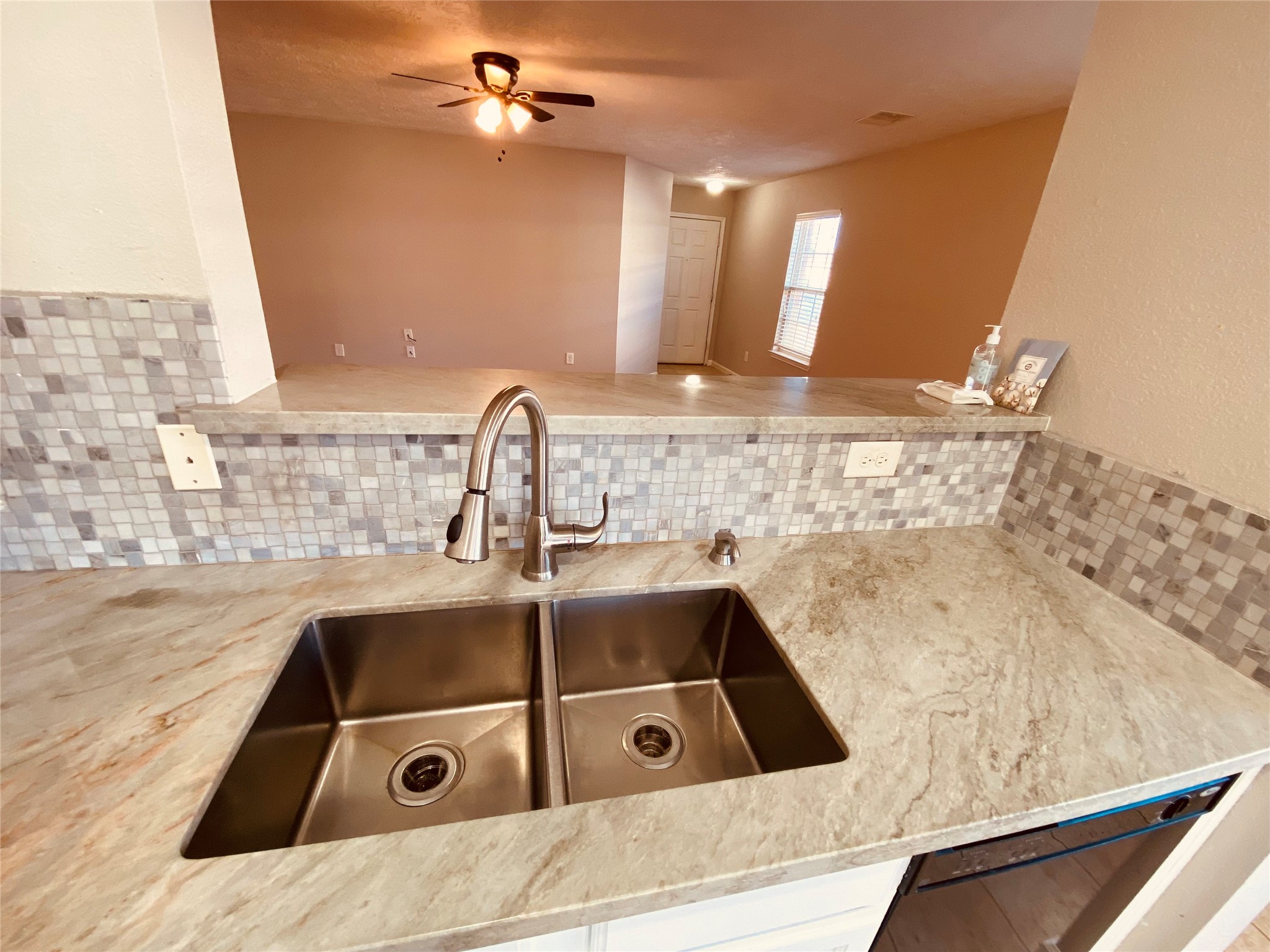 29206 Legends Valley Drive Property Photo 10
