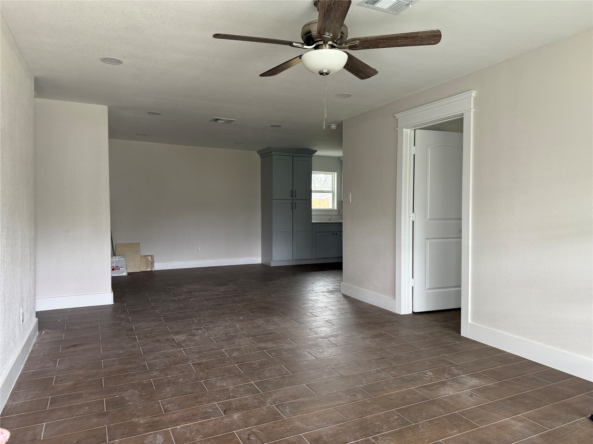 5924 Honeysuckle Drive Property Photo 5
