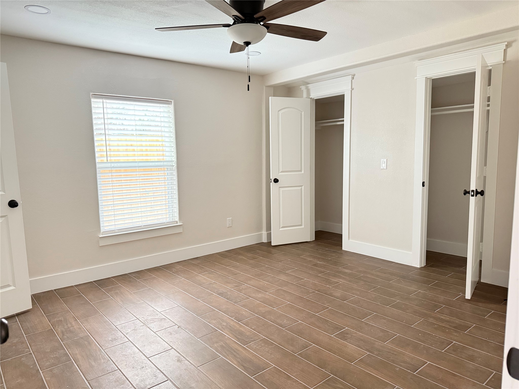 5924 Honeysuckle Drive Property Photo 13