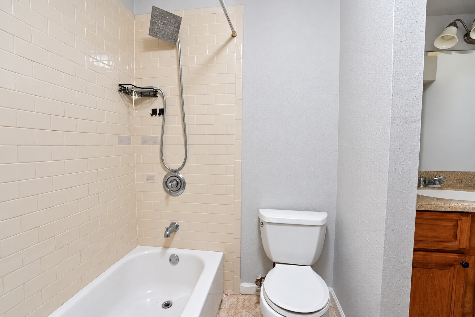 6602 Harbor Town Drive 304 Property Photo 16