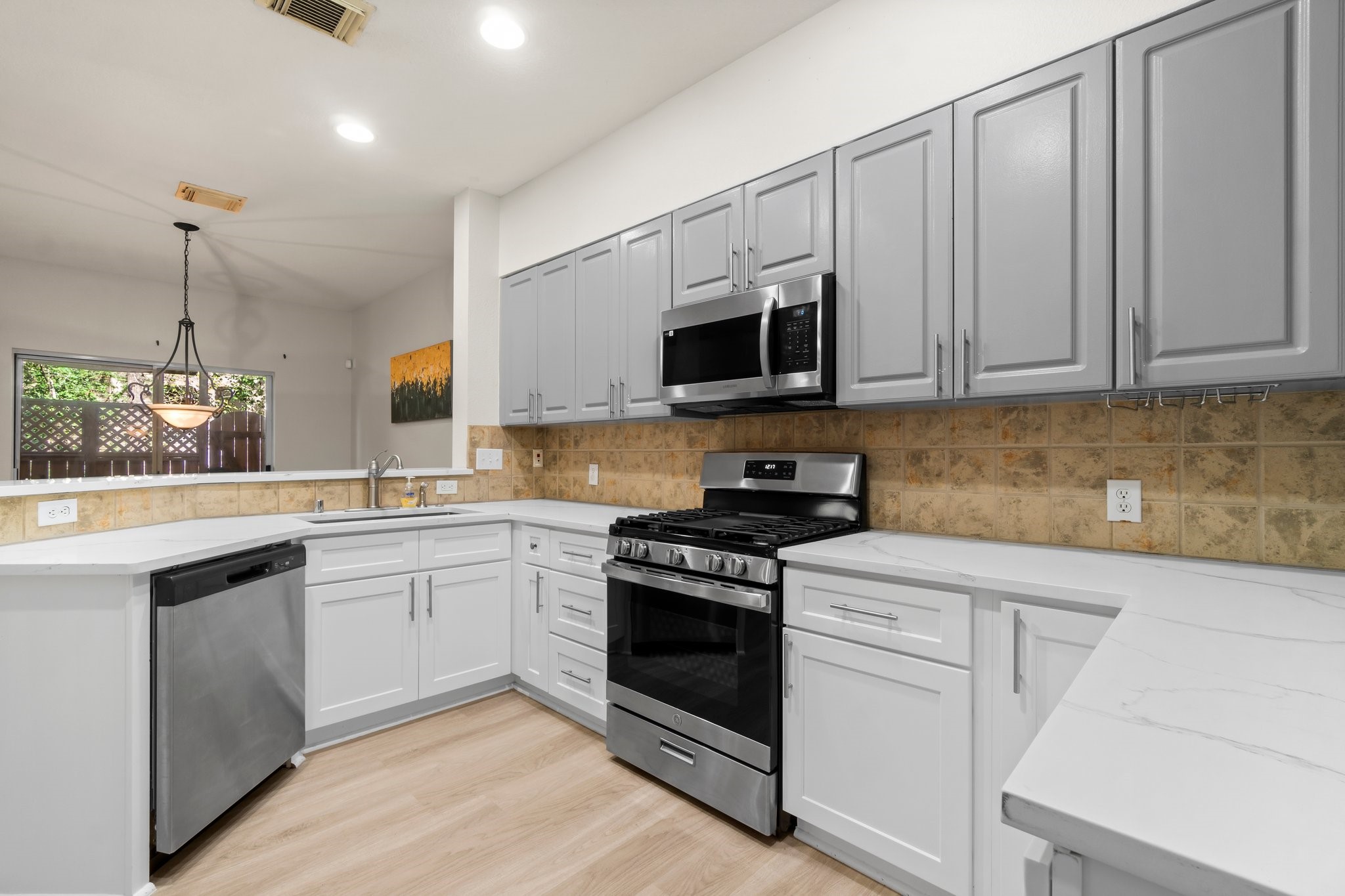 75 Scarlet Woods Court Property Photo 10