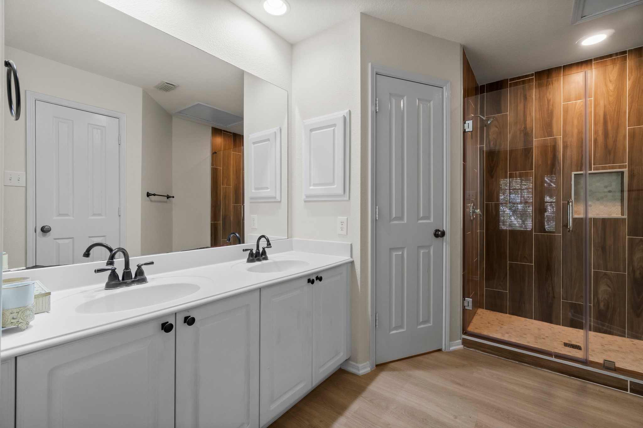 75 Scarlet Woods Court Property Photo 16