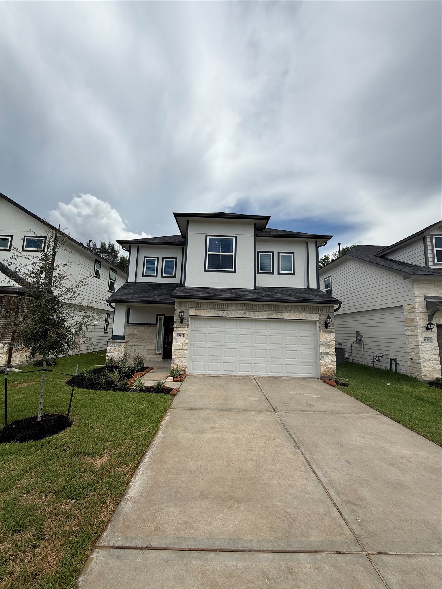 15447 Foresail Lane Property Photo 2