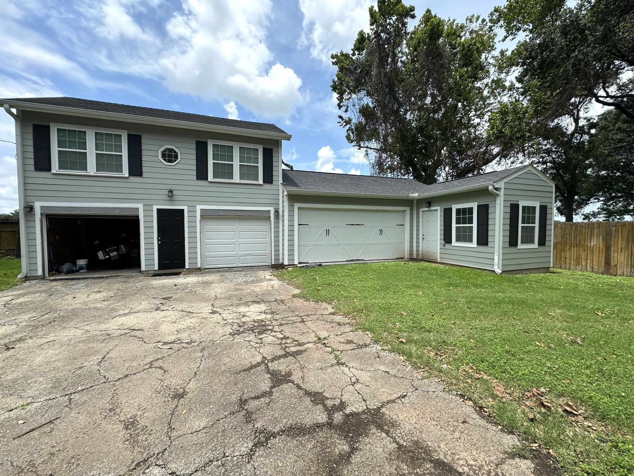 1315 N Fulton Street Property Photo 4