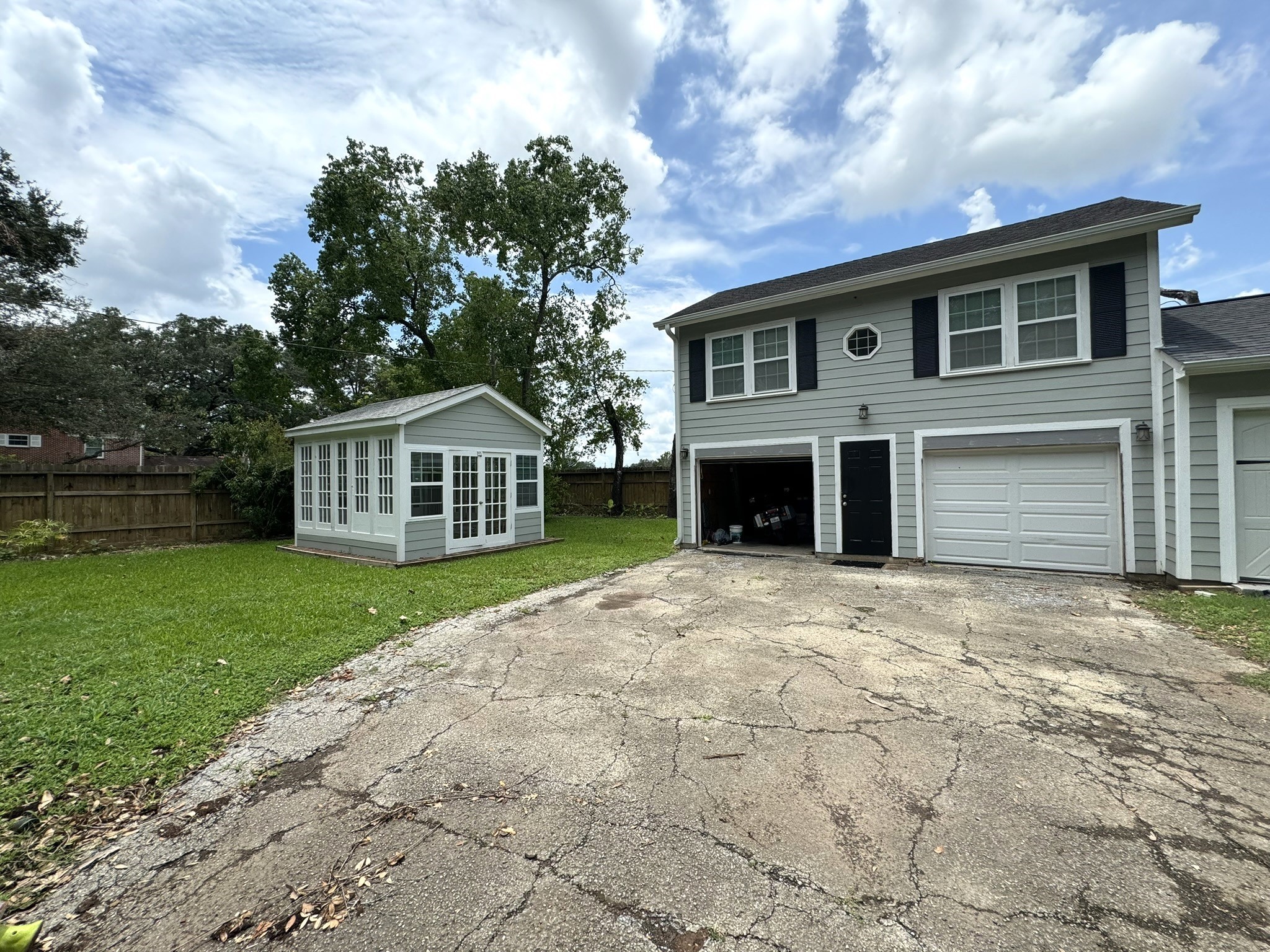 1315 N Fulton Street Property Photo 7