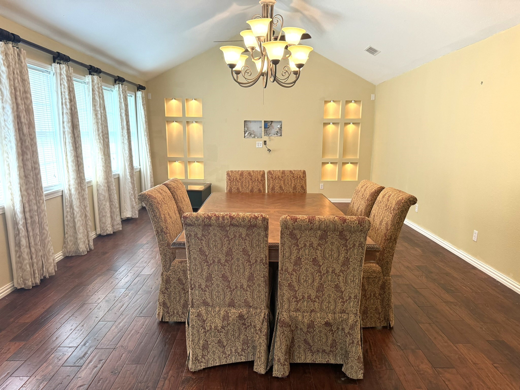 1315 N Fulton Street Property Photo 21